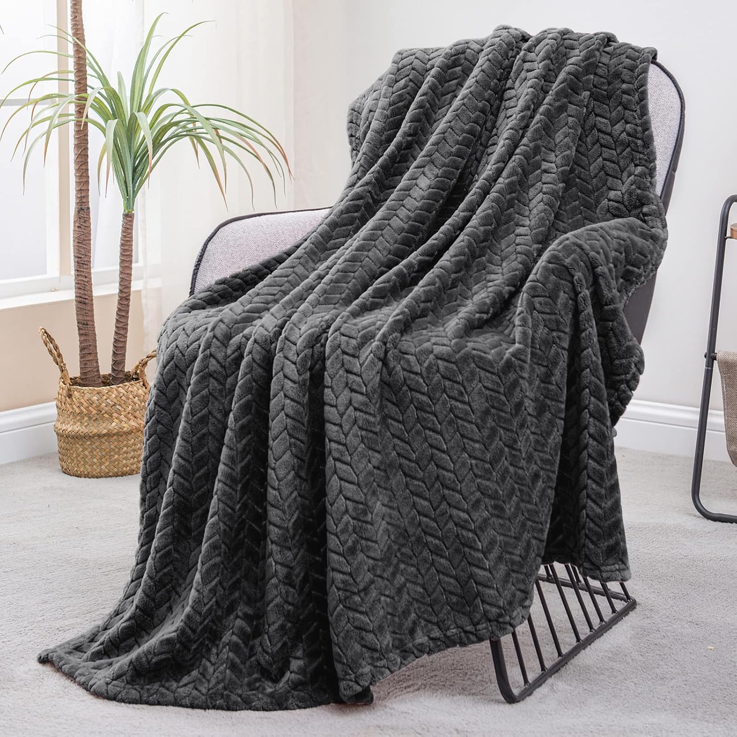 Exclusivo Mezcla – Manta de franela grande de 50 x 70 pulgadas, tejido jacquard con diseño de hojas, suave, ligera y decorativa