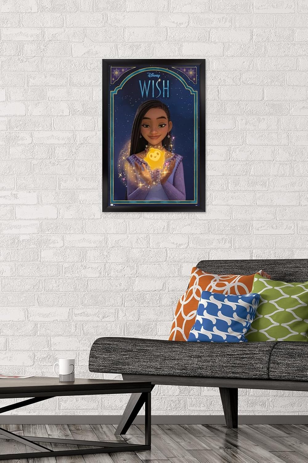 Trends International Disney Wish – Póster de pared Asha & Star, 14.72 x 22.37 pulgadas, versión enmarcada en negro