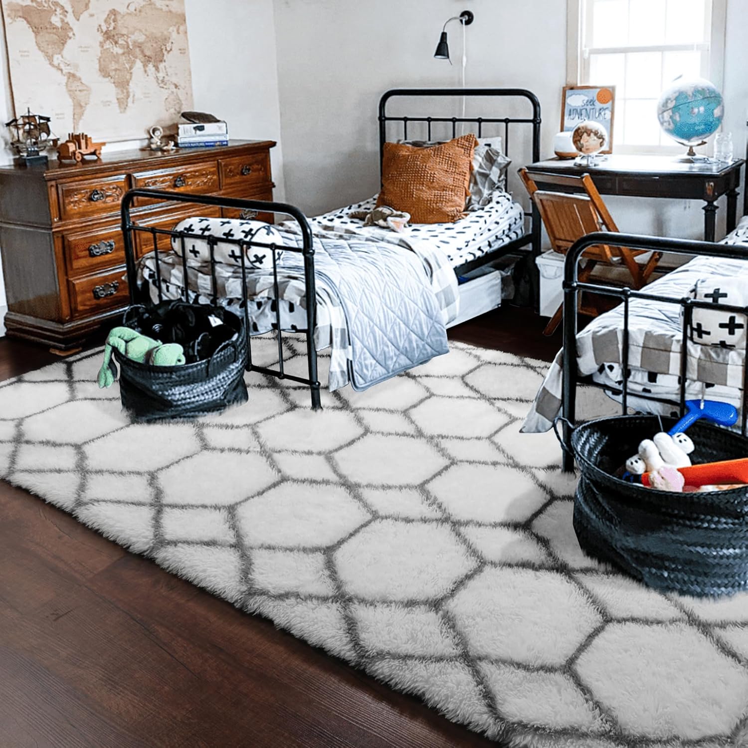 ONASAR Alfombra geométrica para dormitorio, sala de estar, alfombra blanca y gris, alfombra marroquí peluda para sala de juegos, oficina,