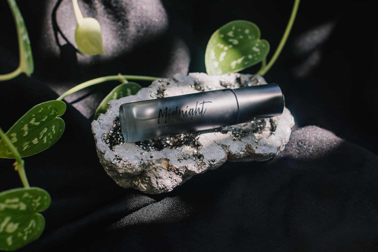 RawChemistry Colonia Roll-On con infusión de feromonas de medianoche – Colonia con infusión de feromonas para hombres