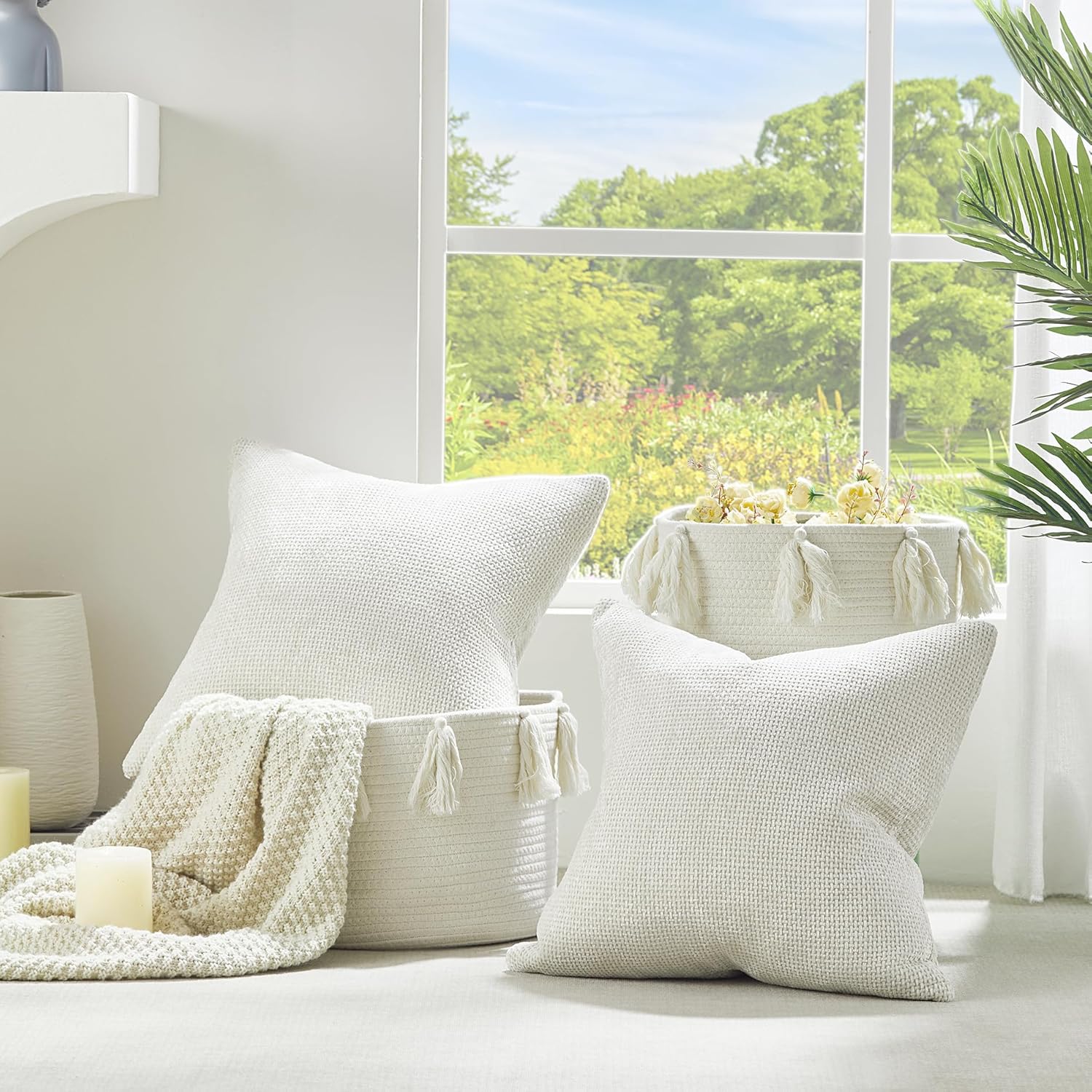 WLNUI Juego de 2 fundas de almohada pequeñas de color beige de 16 x 16 pulgadas, lujosas fundas de almohada de felpilla decorativas para sofá, cama,