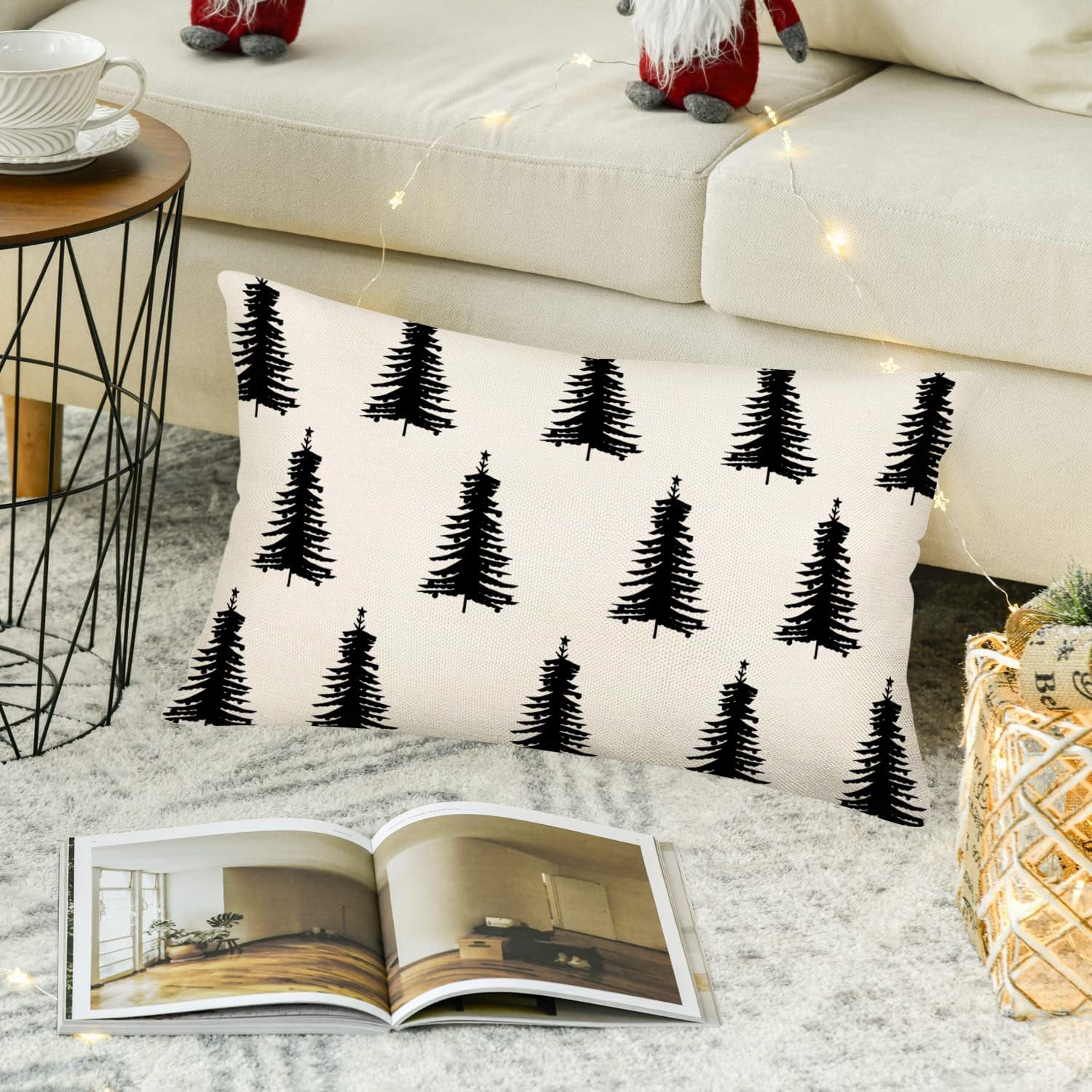 Fukeen Fundas de almohada de 12 x 20 pulgadas para decoración de árbol de Navidad con diseño de árboles de pino blanco y negro, fundas de almohada