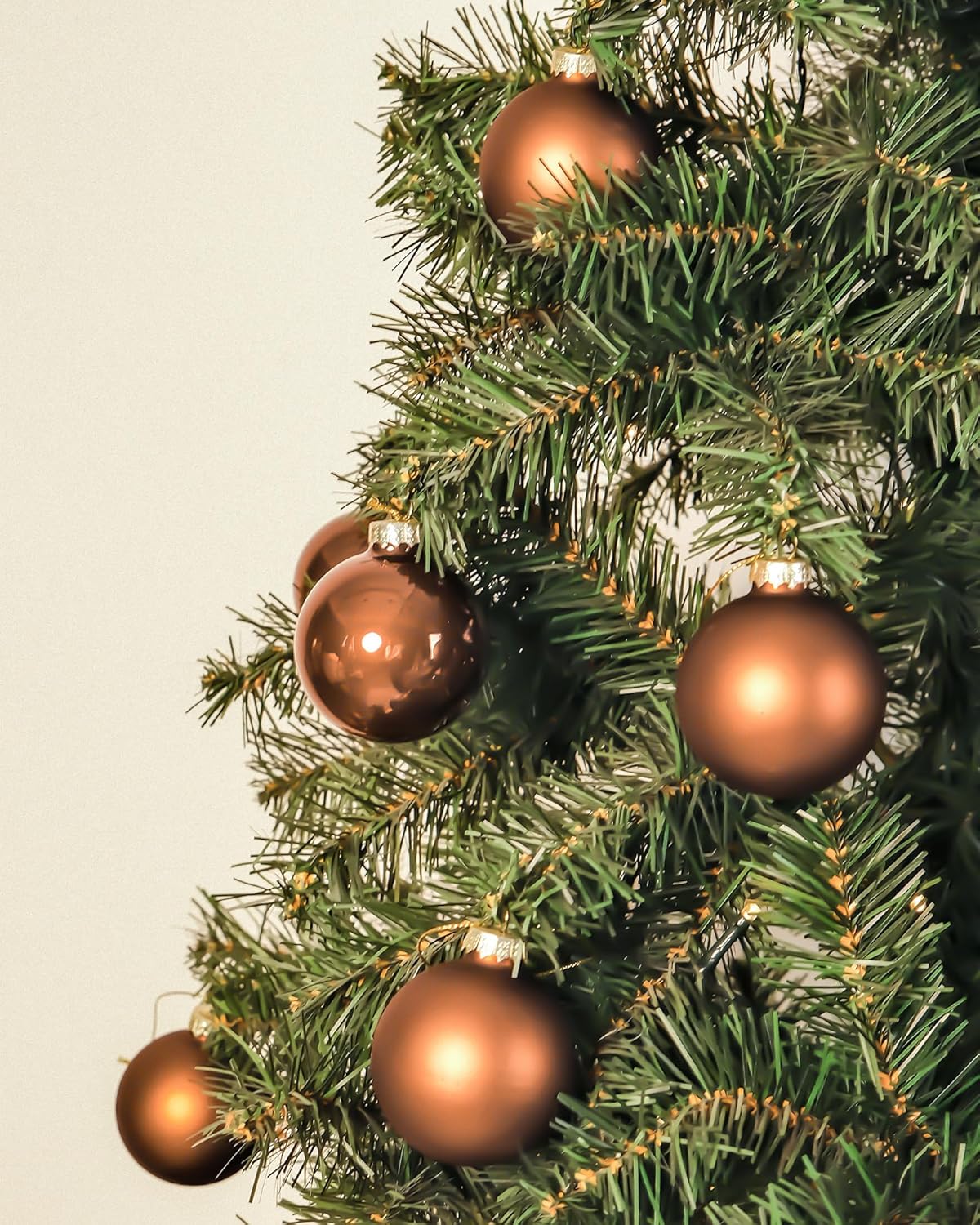 Adornos de bola de Navidad de vidrio marrón, bombillas colgantes de 2.36 pulgadas para árbol de Navidad, juego de 12 bolas colgantes para