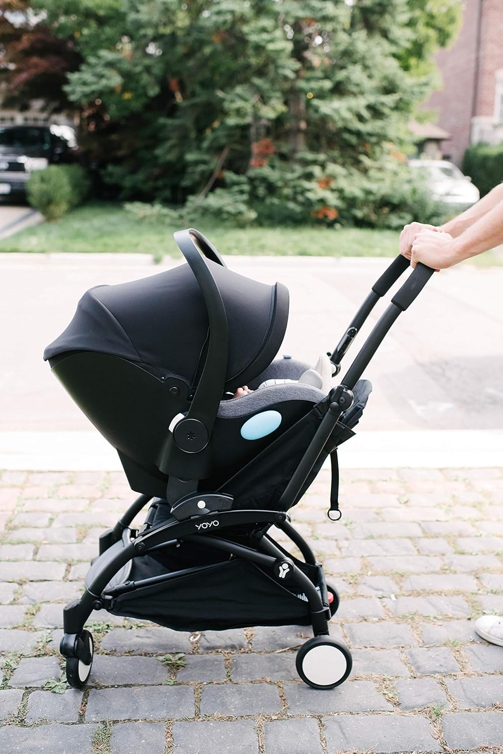 Clek Liingo – Asiento de automóvil infantil sin base con sistema de soporte para recién nacido, sistema de cierre con liberación con una sola mano,
