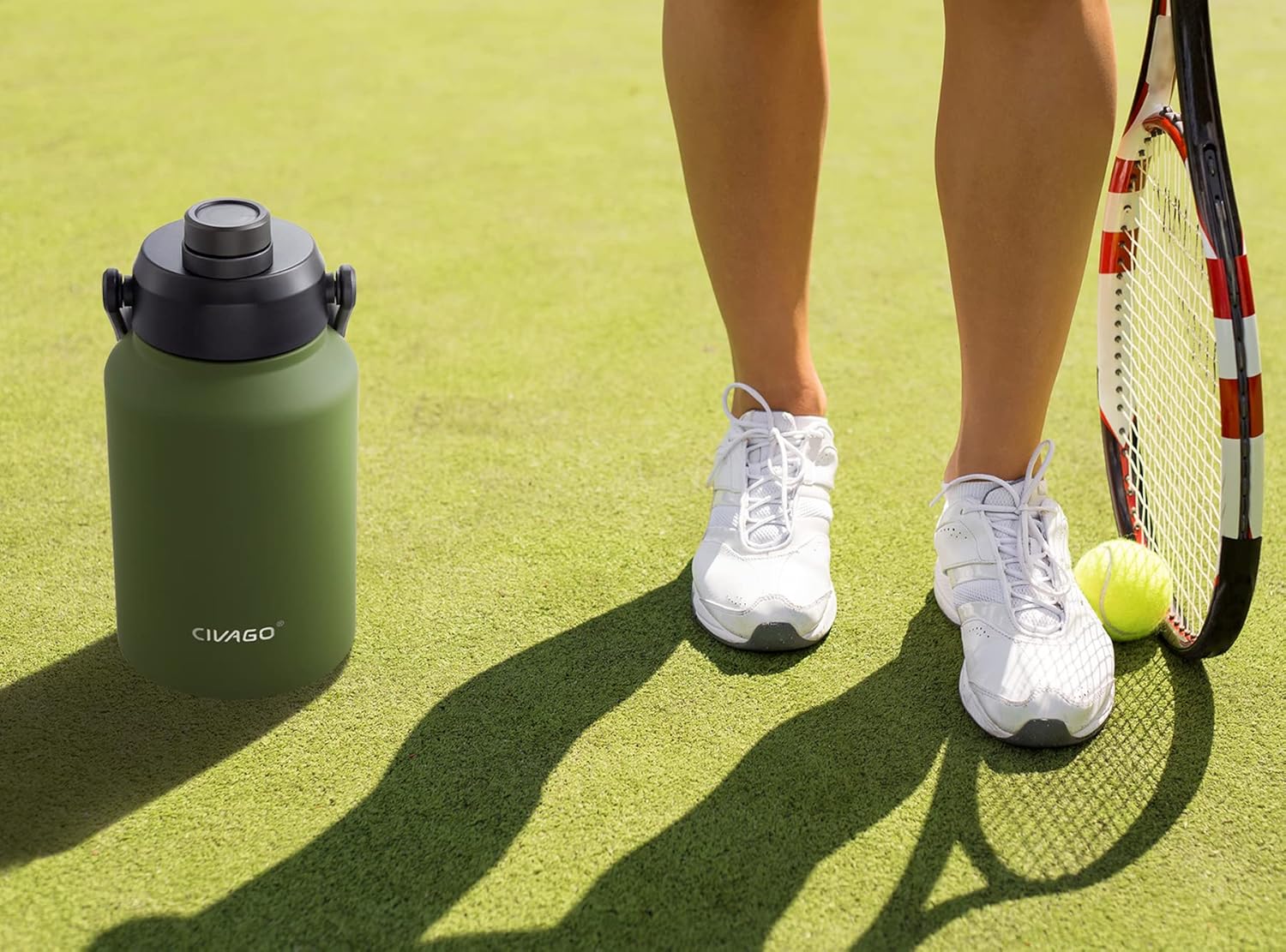 CIVAGO Jarra de agua aislada de medio galón con asa, frasco de agua deportivo de acero inoxidable de 64 onzas, gran cantimplora de metal, leopardo