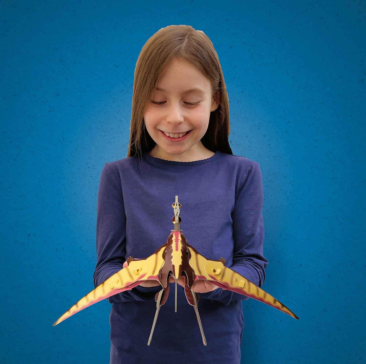 Build Your Own Moving Pteranodon – Acción de ala de aleteo con pestaña de tracción – Kit de manualidades de cartón ecológico – A partir de 8 años