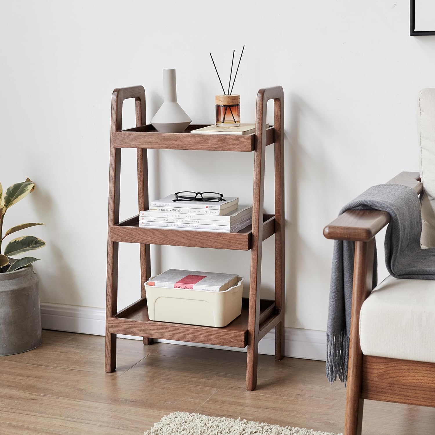 Vadisun Estantería de escalera de madera de roble macizo 100%, estantería de almacenamiento de piso con diseño de deflector de cuatro lados, mesa