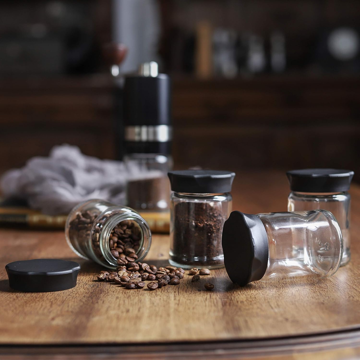 VEVOK CHEF Mini tarros de vidrio con tapas negras, 4 piezas de almacenamiento de alimentos, recipiente de cocina, recipiente pequeño para café, té,