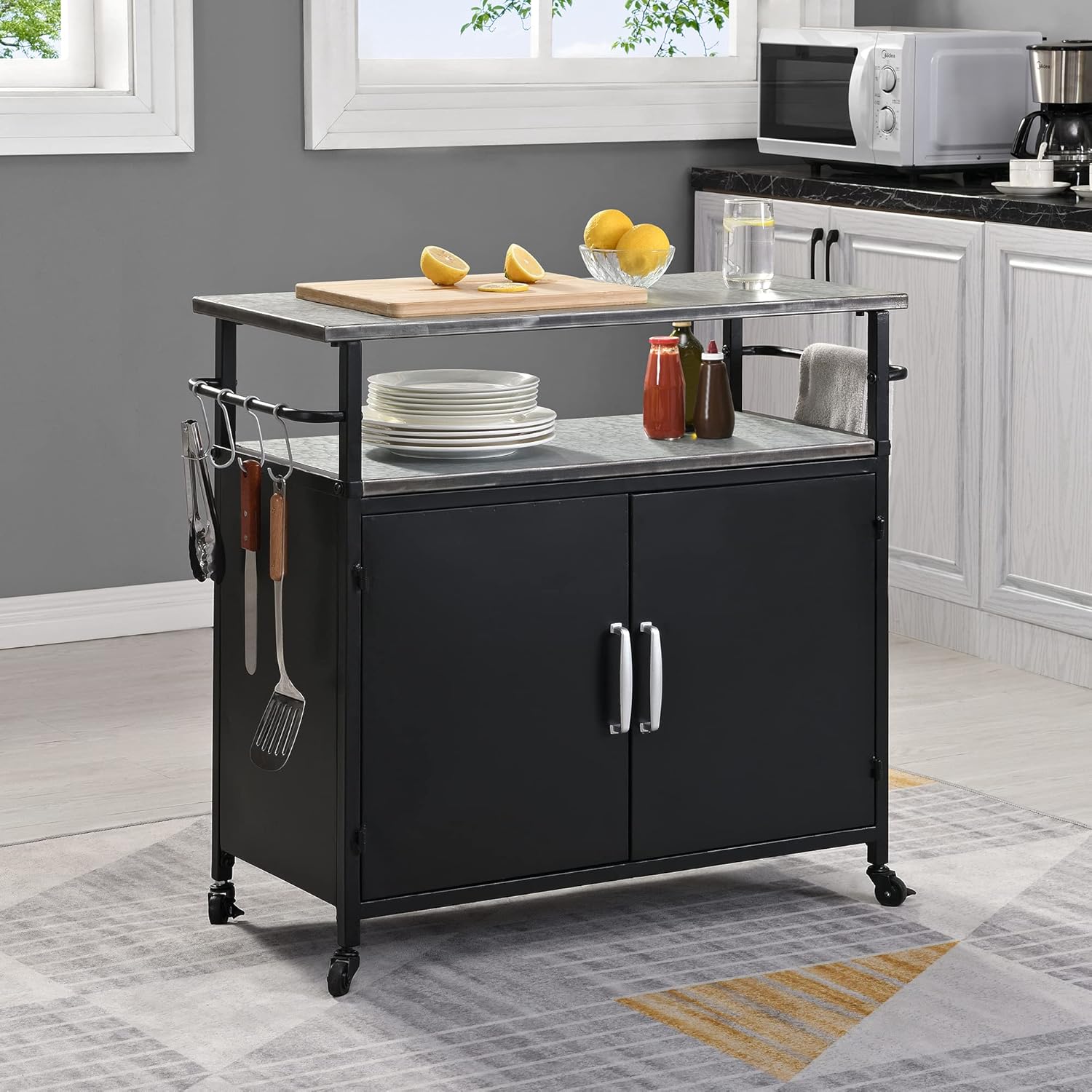 FirsTime & Co. Nuevo y mejorado Black Davidson – Carro de cocina para exteriores, mesa de patio portátil, mesa de trabajo de metal para preparación