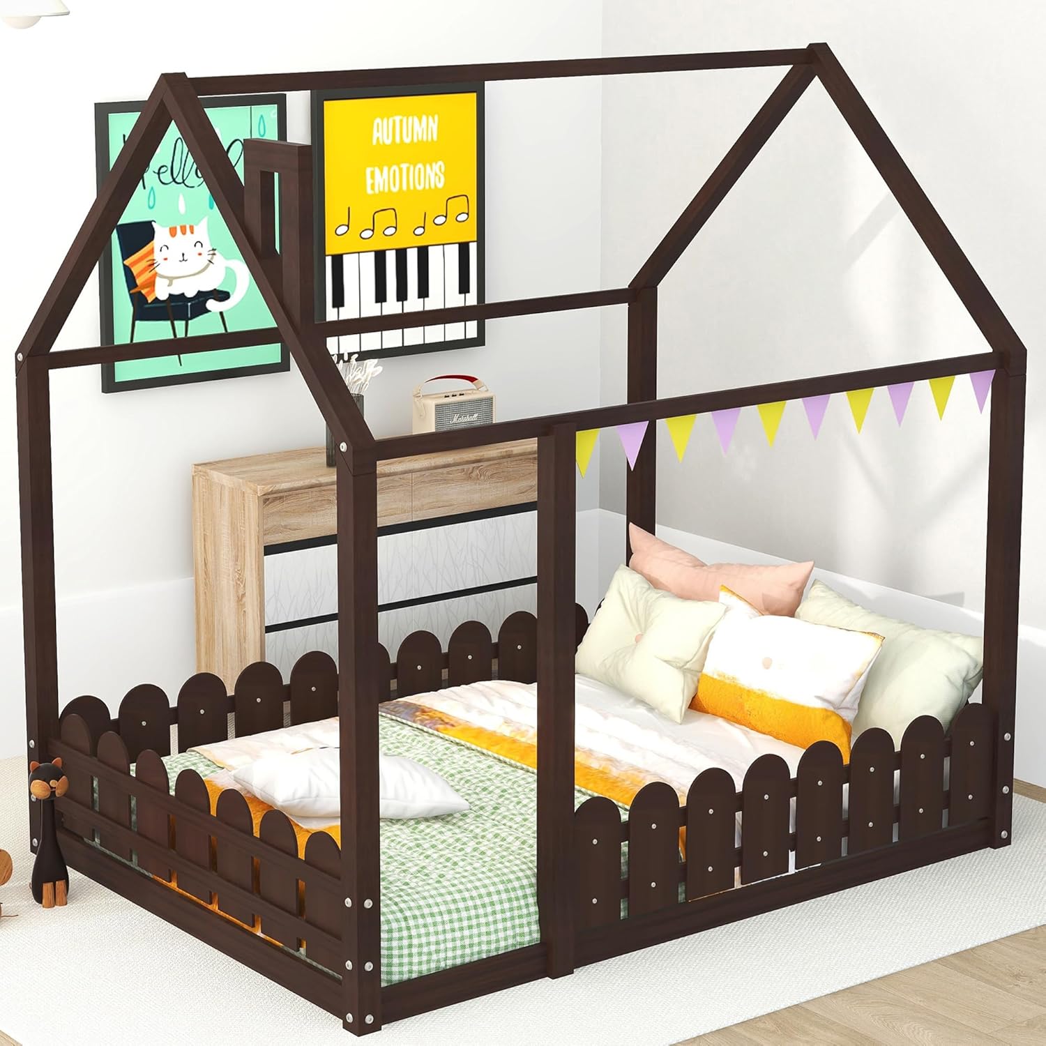 Montessori – Base de cama de tamaño matrimonialcasa, cama de piso para niños, cama de piso Montessori con valla, puerta y chimenea, color espresso