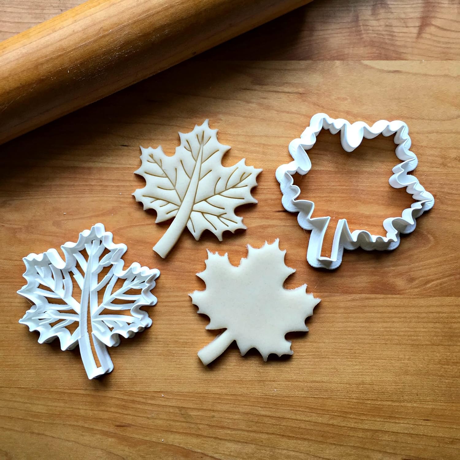 Sweet Prints Inc Set of 2 Maple Leaf Cookie Cutters – Dishwasher Safe (3.5″)