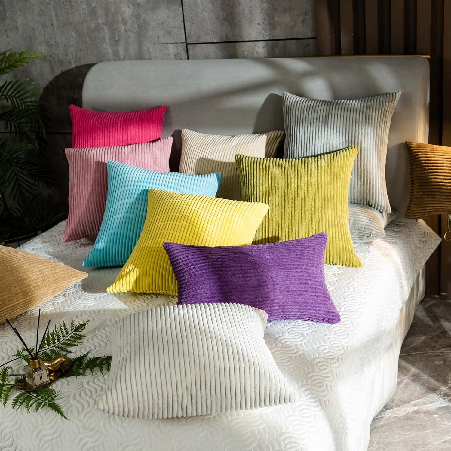 JUSPURBET Juego de 2 fundas de almohada de pana de queso crema de 22 x 22 pulgadas para sofá, cama, sala de estar, fundas decorativas suaves de