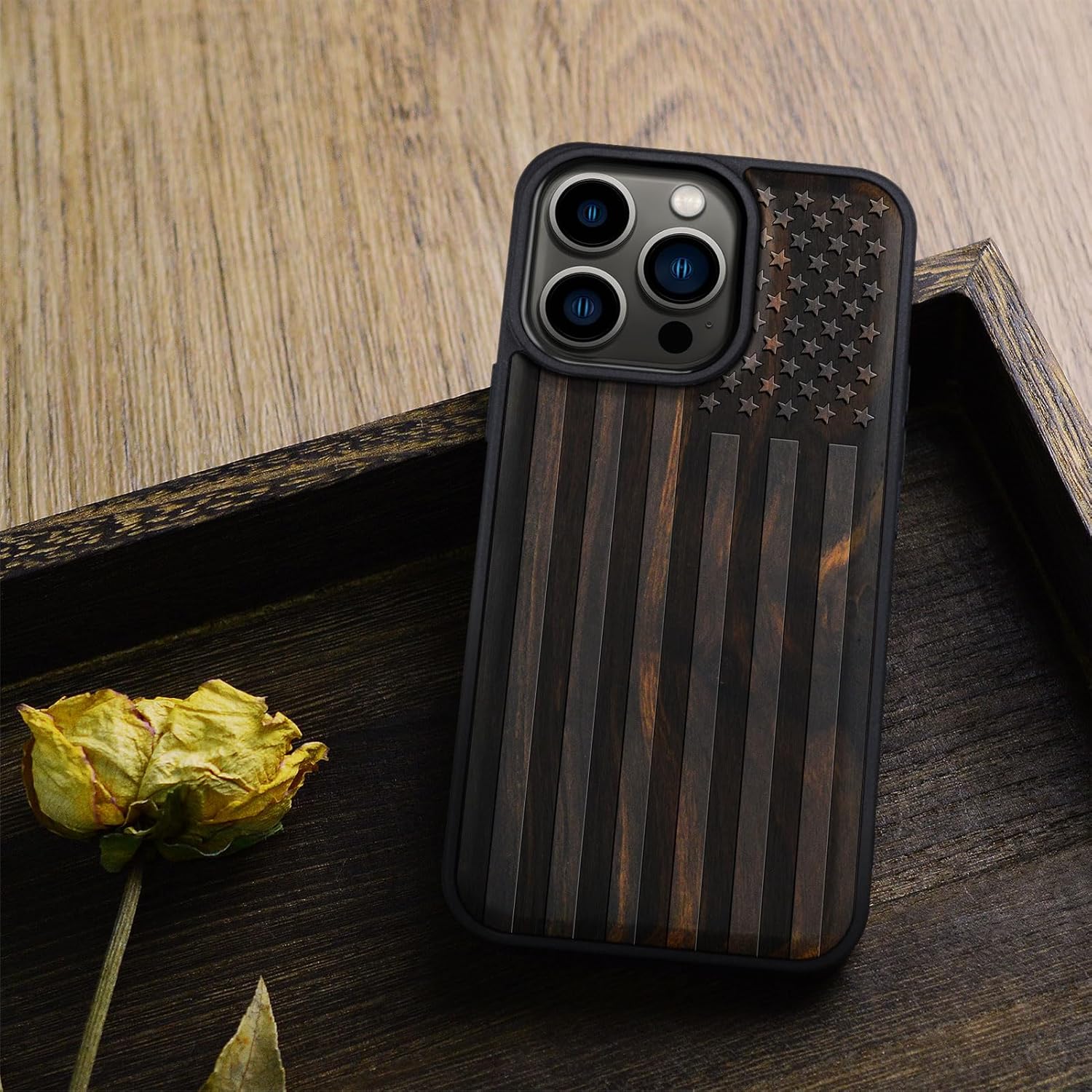 Carveit Funda magnética de madera para iPhone 15 Pro madera maciza y TPU suave negro a prueba de golpes, funda de madera única compatible con