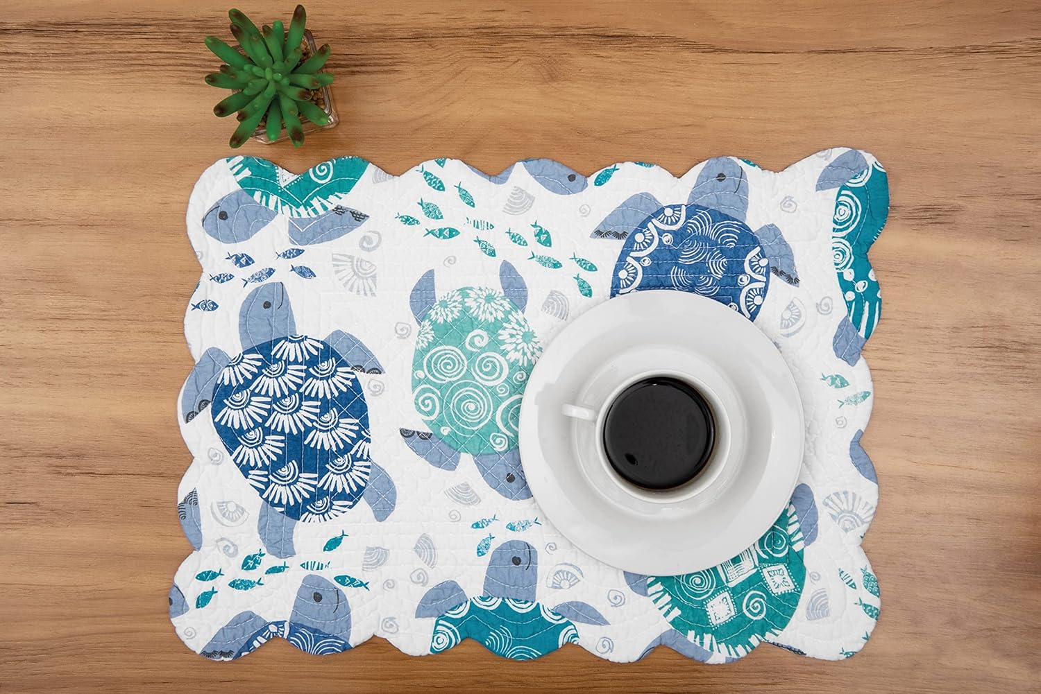 C&F Home Turtle Bay – Juego de 6 manteles individuales rectangulares acolchados y reversibles, color blanco, azul, verde azulado, playa, costero,