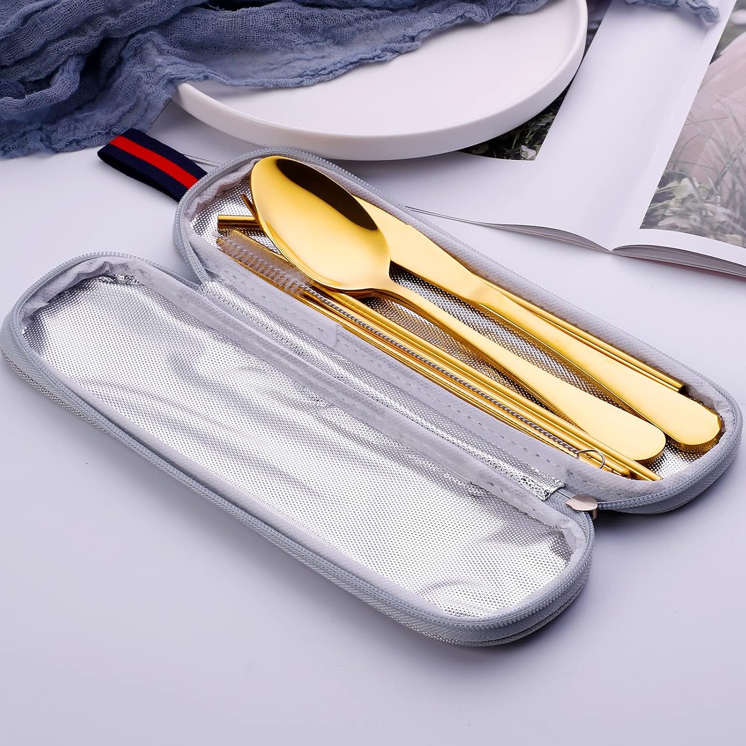 Juego de utensilios de viaje reutilizables con estuche (dorado), juego de cubiertos de viaje, juego de cubiertos portátil de acero inoxidable de 8