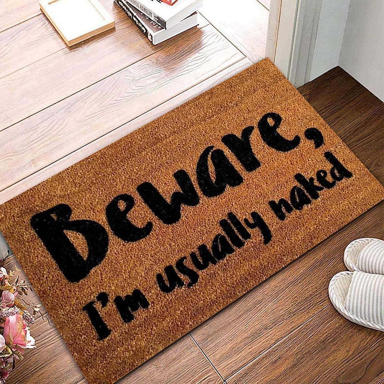 Tapete de bienvenida para interiores, tapete de puerta con texto en inglés “Beware I’m Usually Naked”, divertido tapete con refranes para
