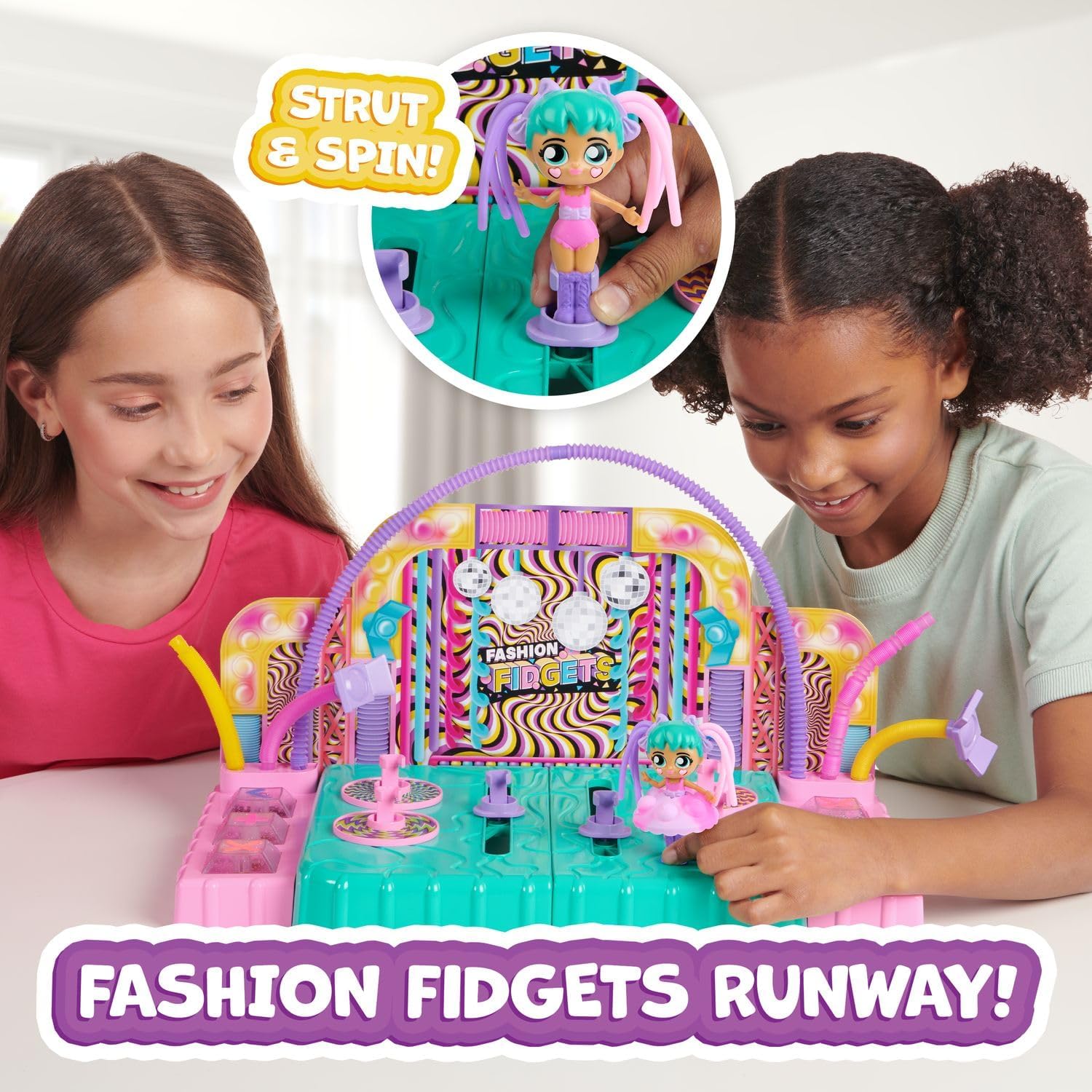 Juego de desfile de moda, pista 2 en 1 y tablero de comercio con muñeca exclusiva