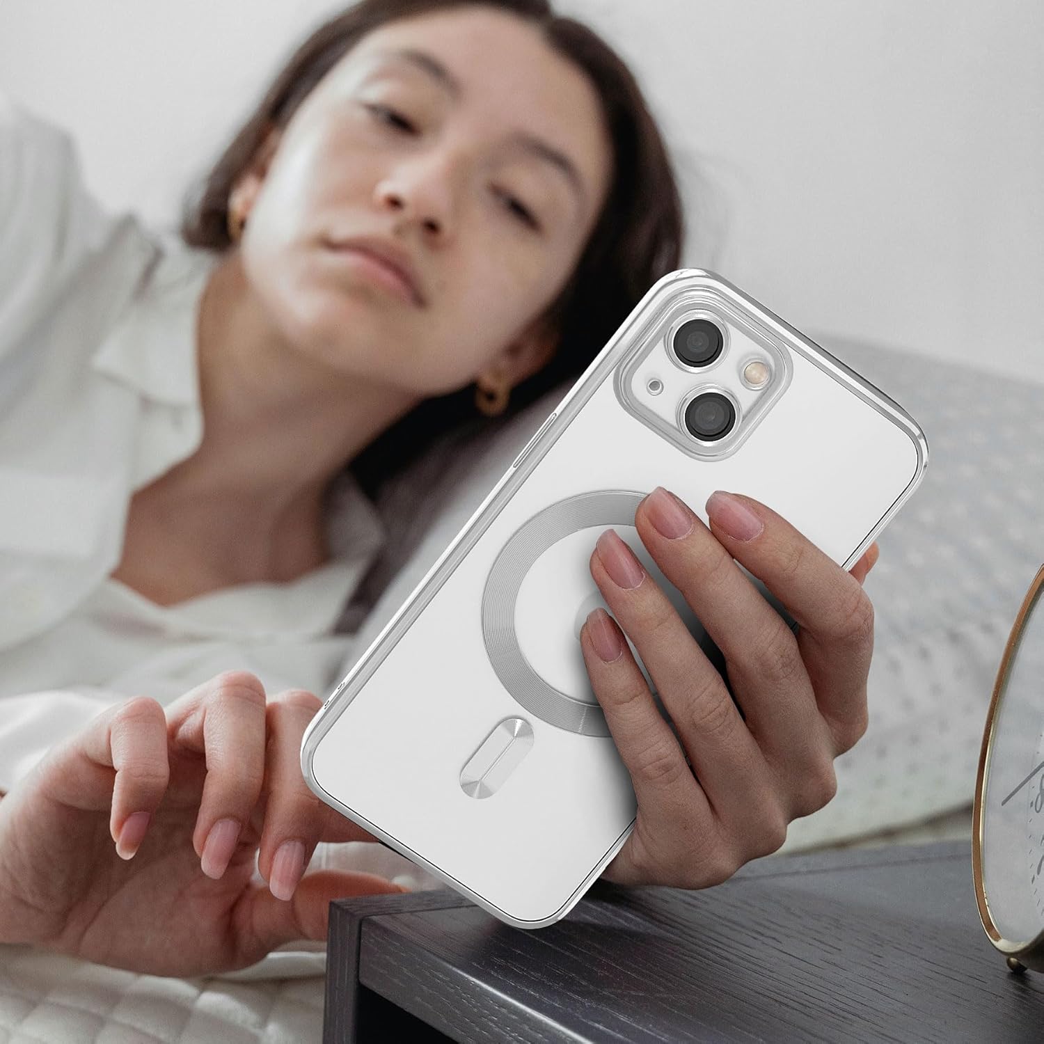 Funda magnética para iPhone 15, galvanizada transparente, delgada, para iPhone 15 (6.1 pulgadas), con película protectora de pantalla, a prueba de
