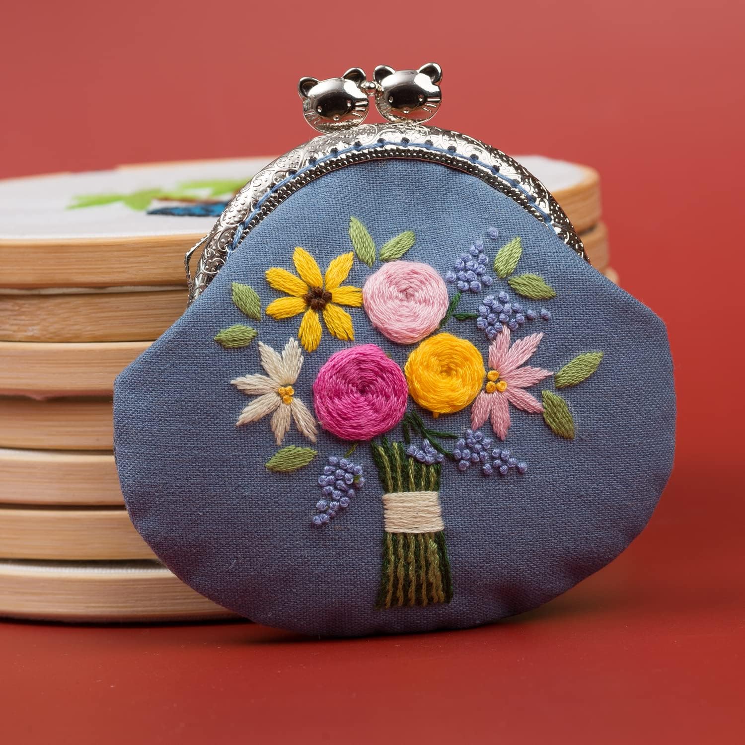 Maydear Kits de monedero bordado para principiantes, embrague bordado hecho a mano con todos los suministros, aros de bordado de bambú,