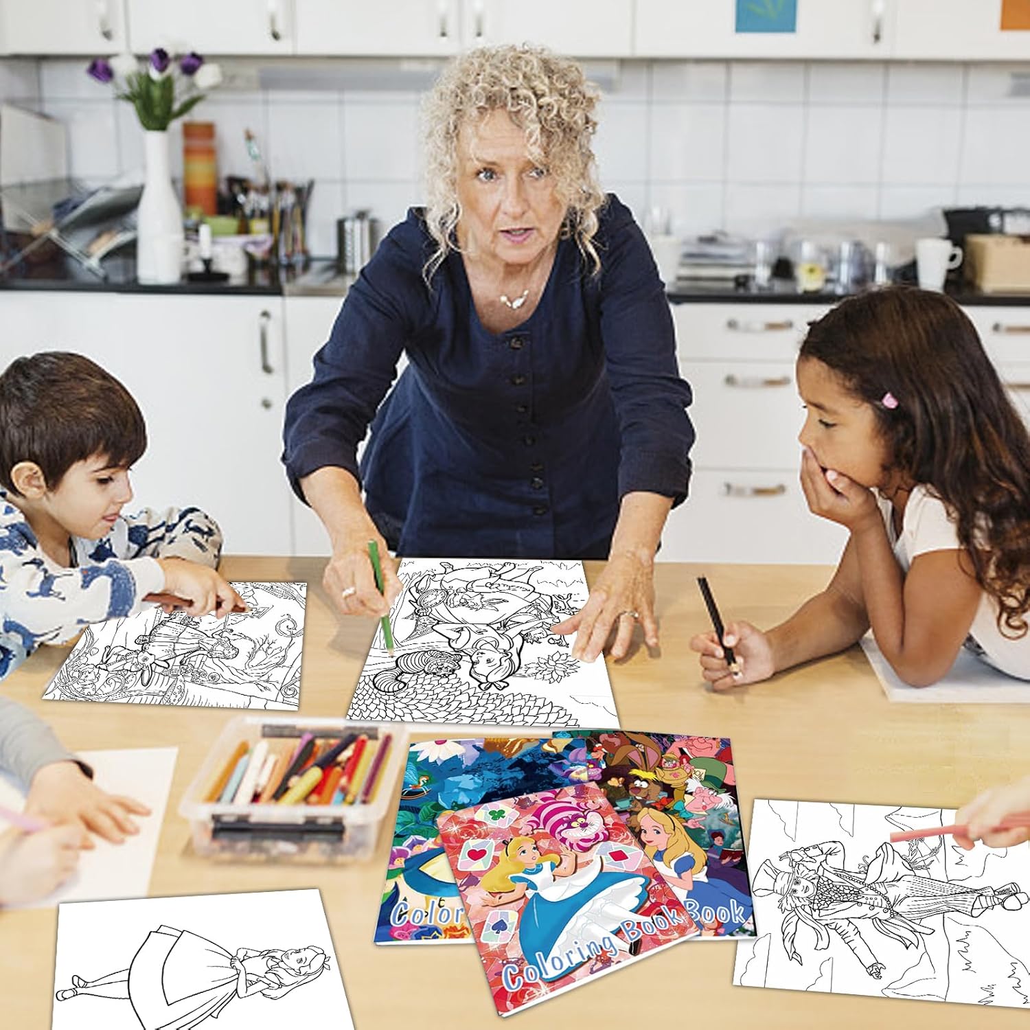 Juego de 24 libros para colorear de Alicia en el país de las maravillas a granel para niñas y niños, mini libro de dibujo de bricolaje para Alicia