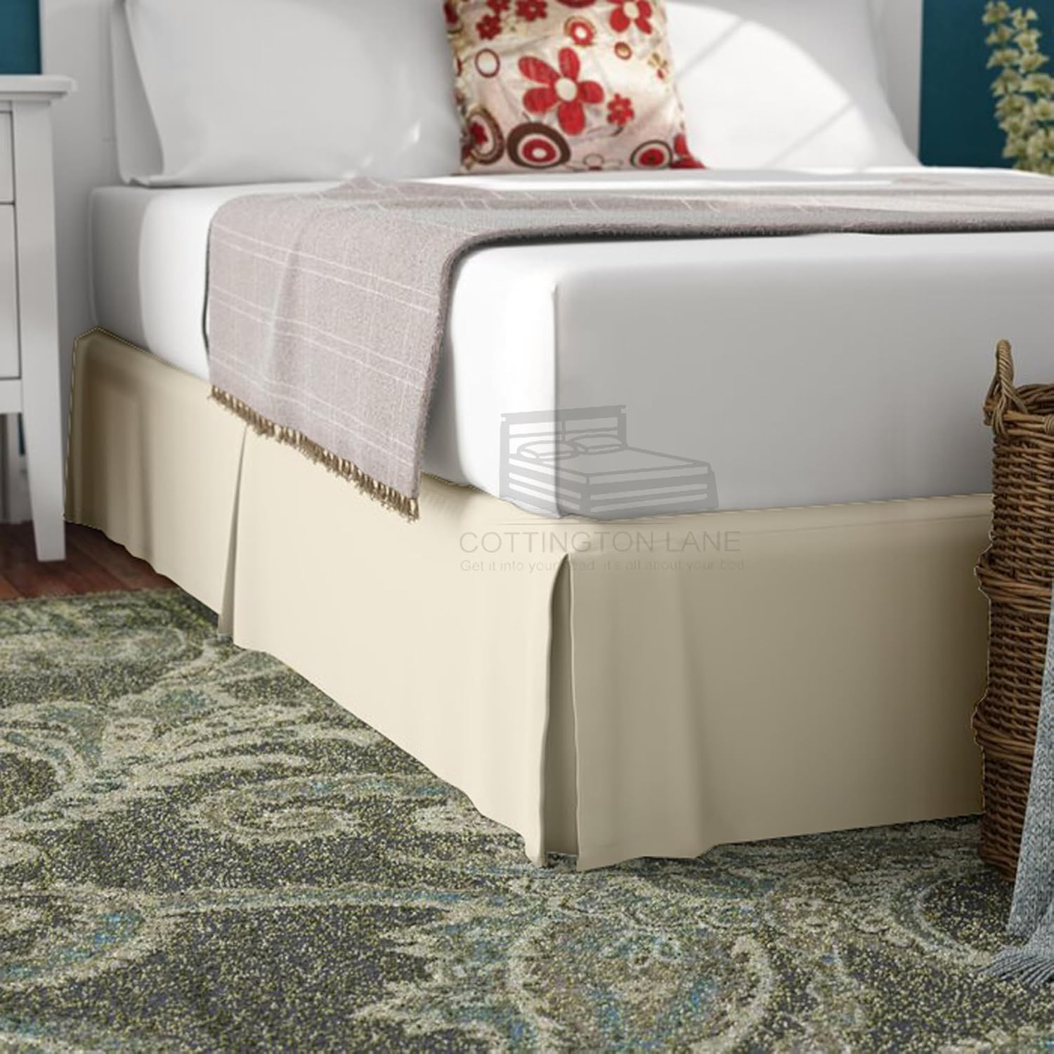 Falda de cama plisada de lujo tamaño Queen de 15 pulgadas, esquinas divididas  Hotel Luxury 1800 ultra suave a medida con volantes  Falda de cama