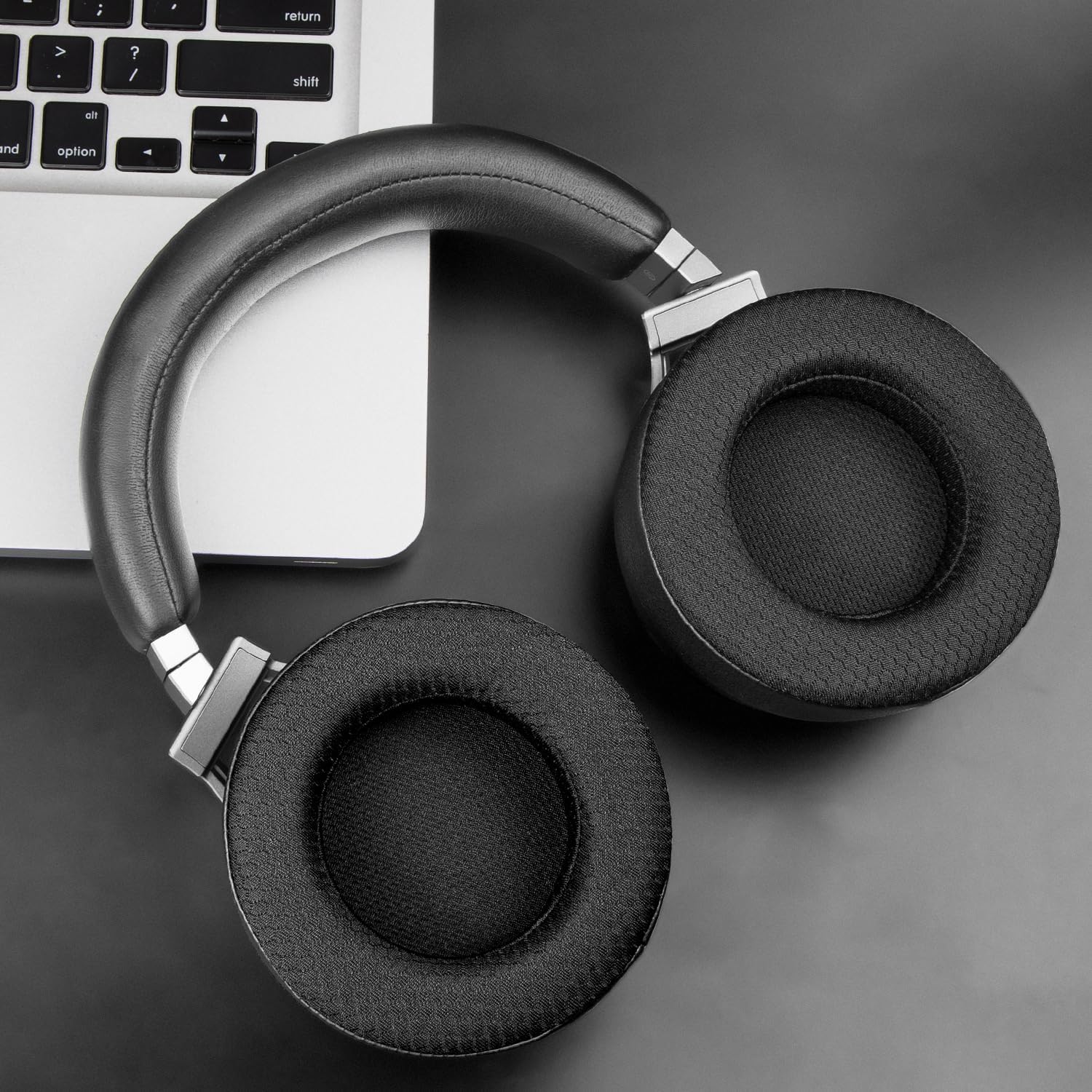 SOULWIT Almohadillas de repuesto para auriculares Corsair Virtuoso RGB Wireless XT SE, almohadillas para auriculares con espuma de aislamiento de