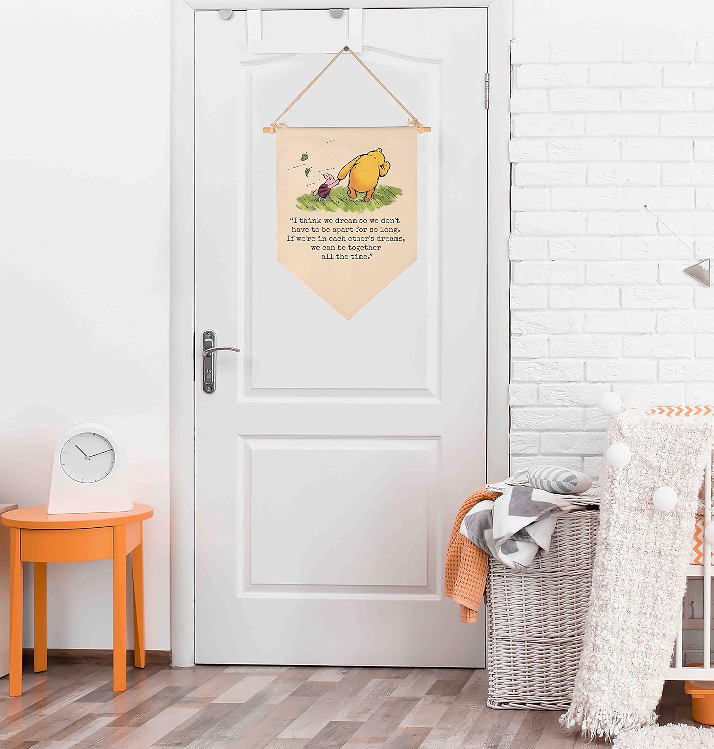 Bandera de pared con texto en inglés “I Think We Dream So We Don’t Have to Be Apart”, regalo de Navidad, fiesta de cumpleaños, baby shower,