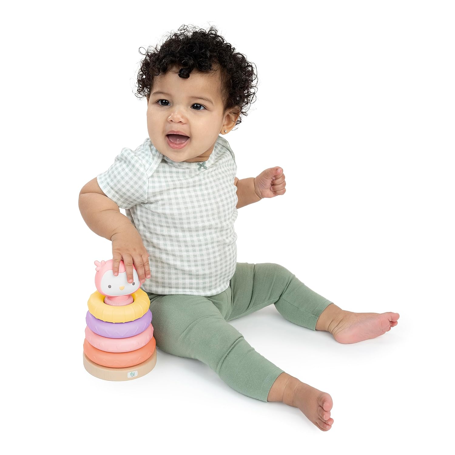 INGENUITY ity Cutie Stacks, 4 anillos sin BPA, soporte de madera sintética, decoración de búho, unisex, para edades de 6 meses en adelante – Nally