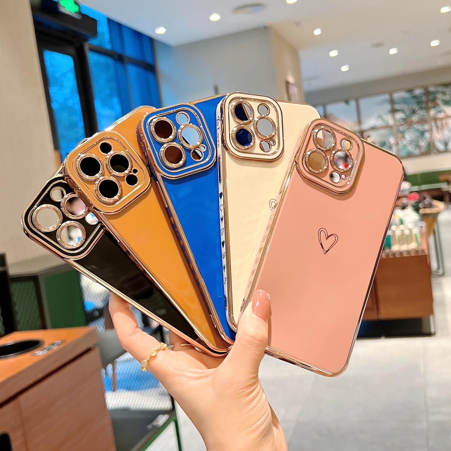 Funda compatible con iPhone 12 Pro Max para mujeres y niñas, estética, linda, de lujo, a la moda, diseño de corazón dorado, delgada de silicona, a
