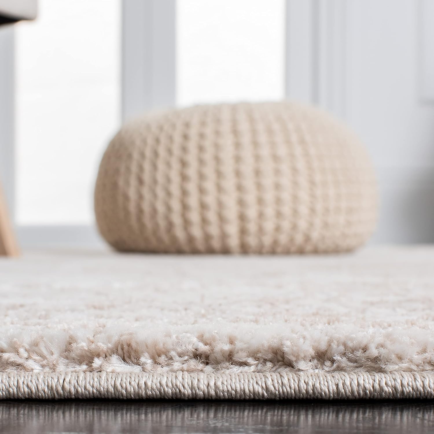 SAFAVIEH Century Collection – Alfombra cuadrada de 4 pies, color marfil y beige, diseño abstracto moderno, no desprende pelusa y de fácil cuidado,