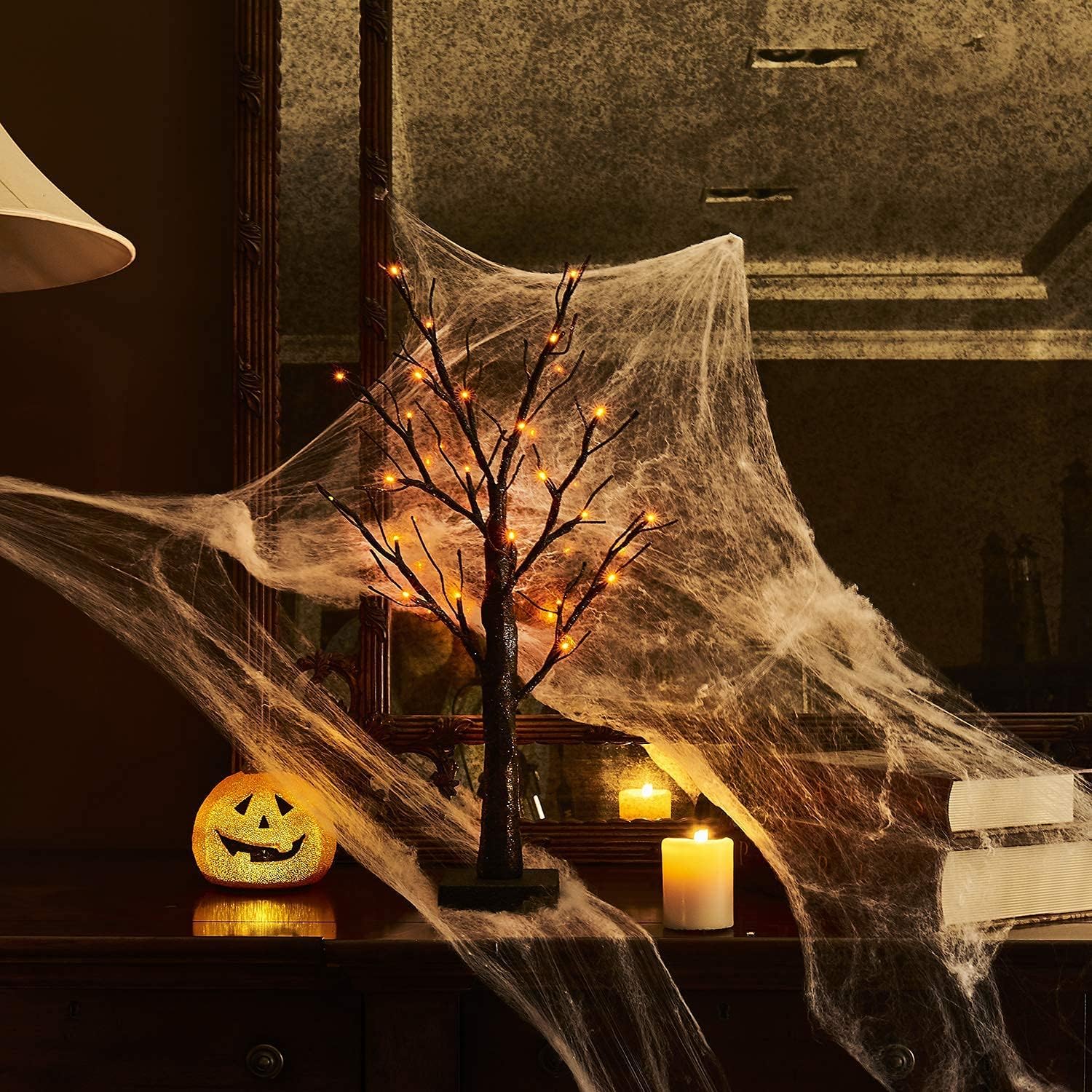 Hairui Árbol espeluznante de mesa iluminado con purpurina negra con luces naranjas, 24 LED de 18 pulgadas, para decoración de bruja de Halloween,