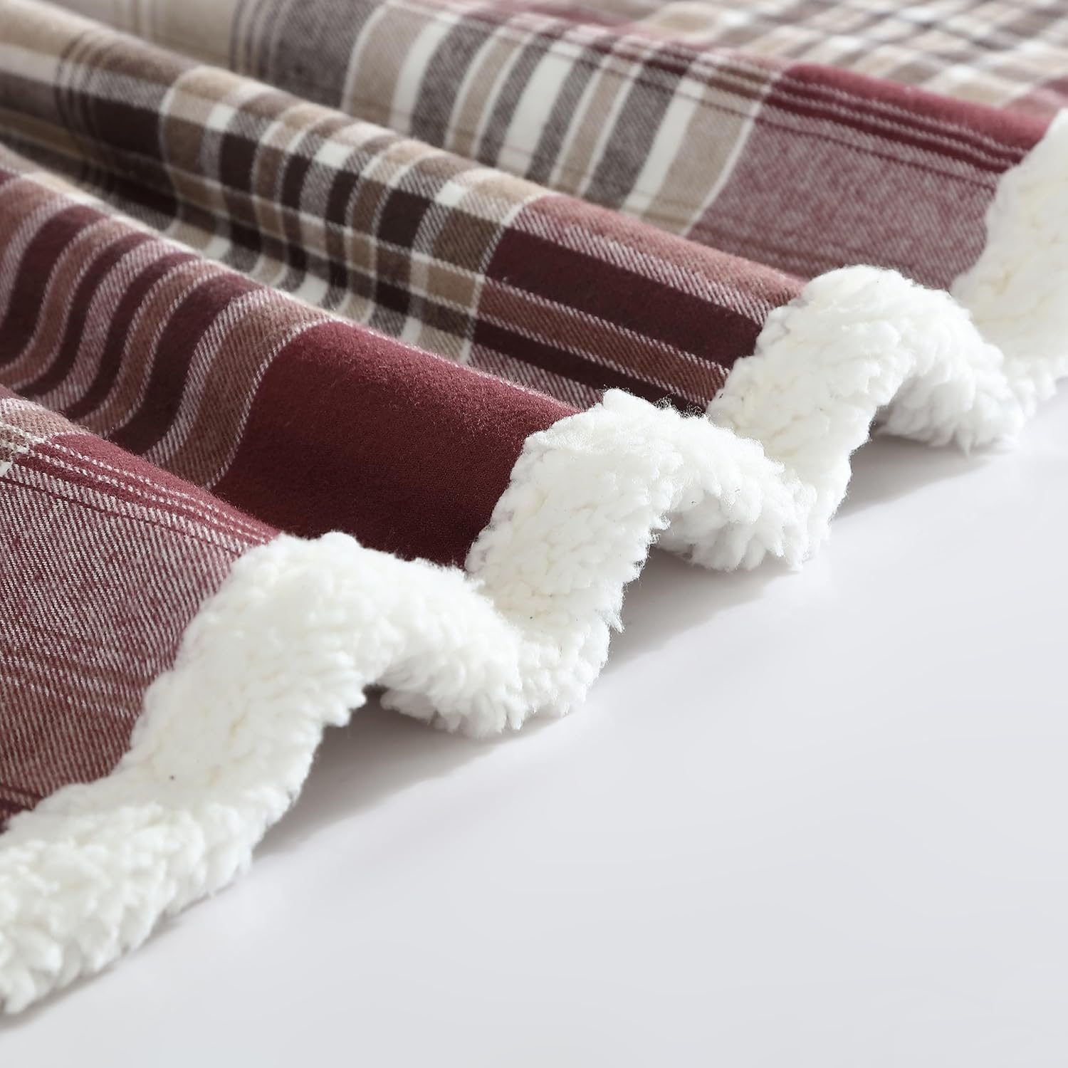 Eddie Bauer – Manta decorativa de franela de algodón para hogar, ropa de cama reversible de sherpa para todas las estaciones, rojo (Twin Lakes Red)
