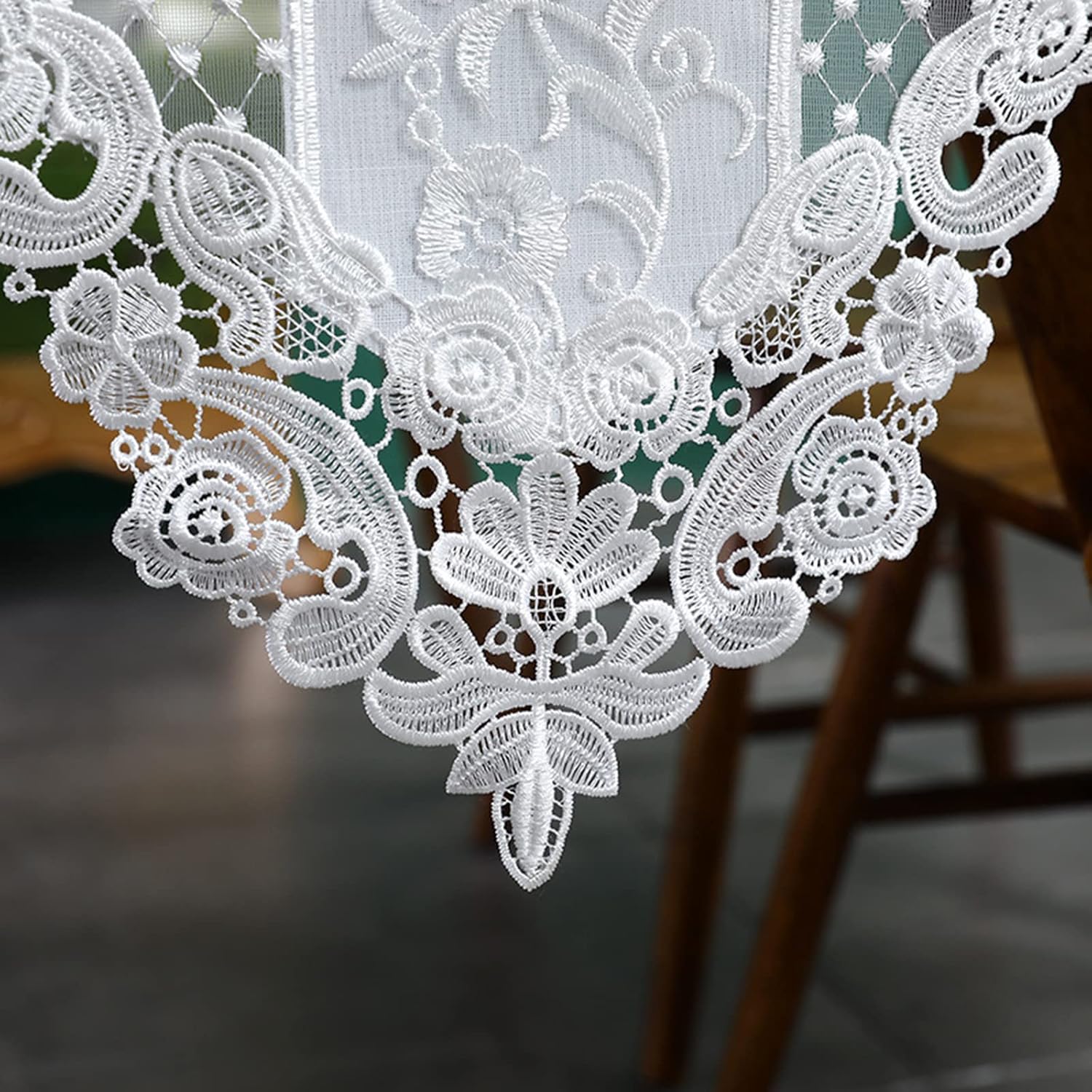 Camino de mesa de encaje blanco de 12 pulgadas por 122 pulgadas de largo, elegante mantel con exquisita flor para decoración de mesa rústica bohemia