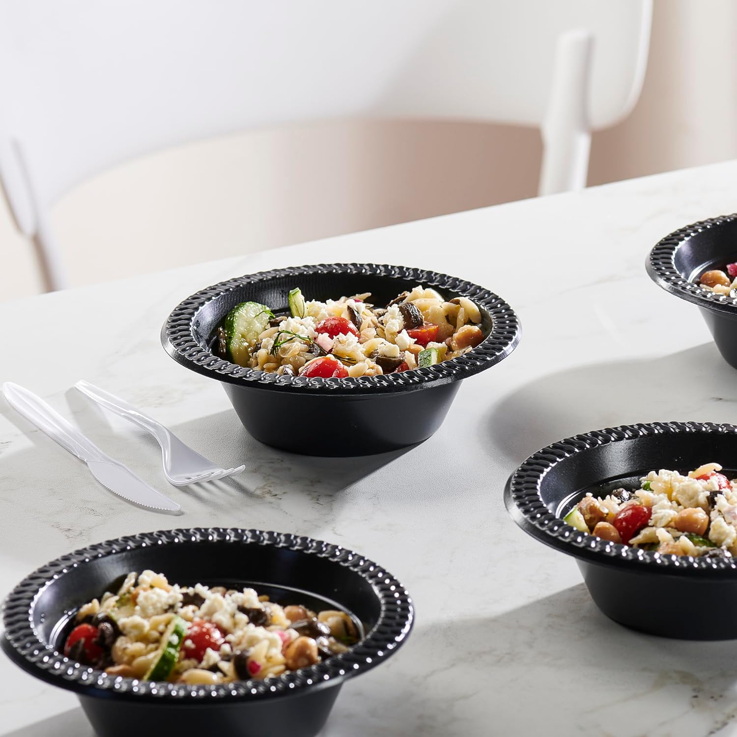 PLASTICPRO 100 cuencos de plástico negros ligeros de 12 onzas, cuencos de sopa de plástico negros desechables para fiestas y bodas