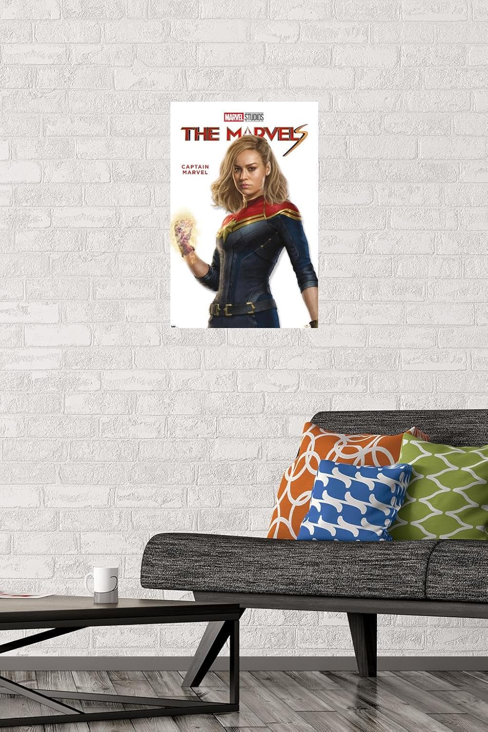 Trends International Marvel The Marvels – Póster de pared de la serie Capitán Marvel Feature Series, 14.72 x 22.37 pulgadas, paquete de póster y