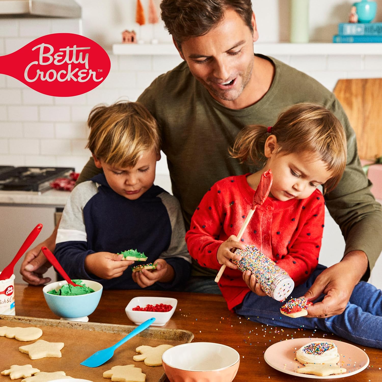 Betty Crocker Favorites Mezcla de pastel con sabor a vainilla súper húmeda, 13.25 onzas (paquete de 12)