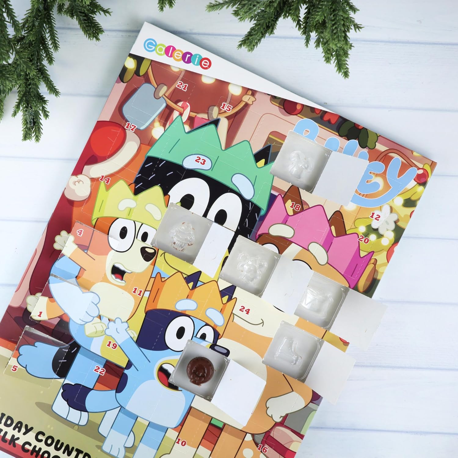 Bluey – Calendario de Adviento con cuenta regresiva para Navidad 2023, 24 días con chocolate, 1.76 onzas