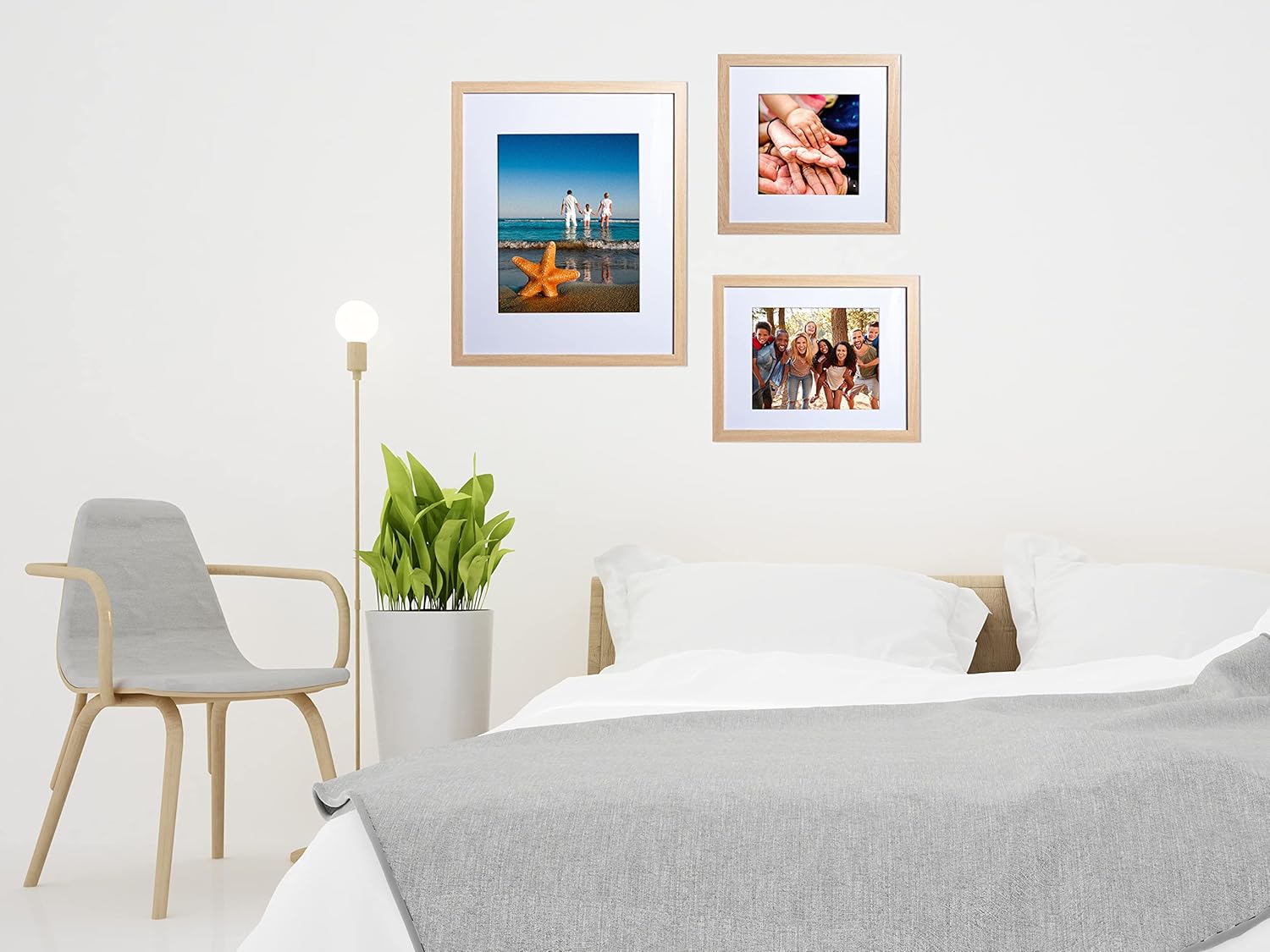 FrameWorks Marco de fotos clásico de madera de 12 x 12 a 8 x 8 pulgadas, vidrio templadoroble natural, paquete de 2 unidades