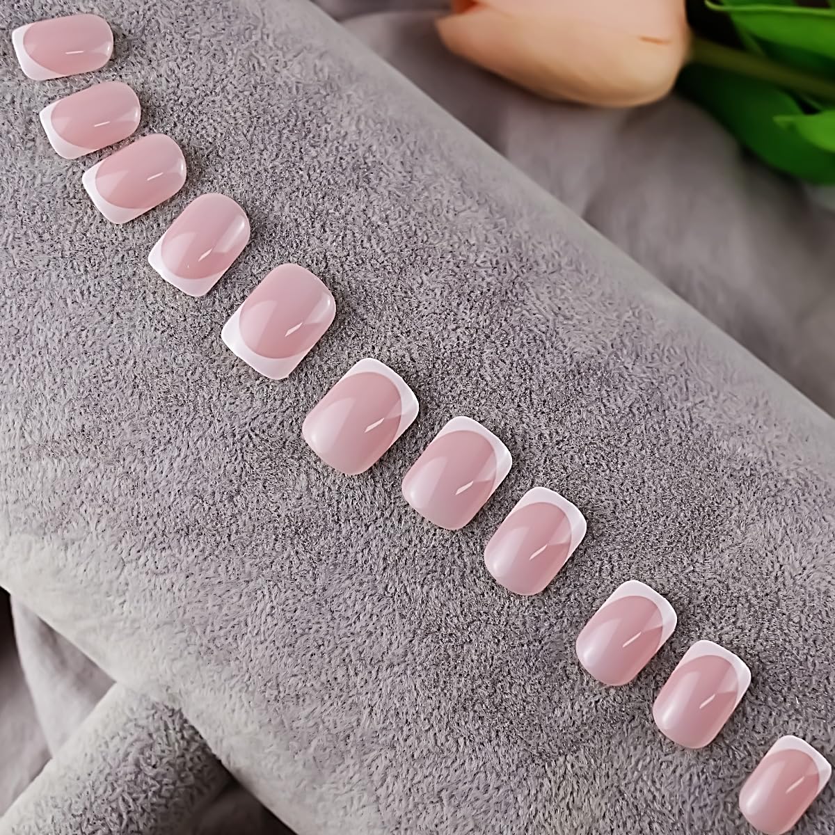 Uñas postizas cortas francesas, uñas cuadradas a presión, cobertura completa, puntas de uñas postizas blancas, diseño exquisito, color rosa,