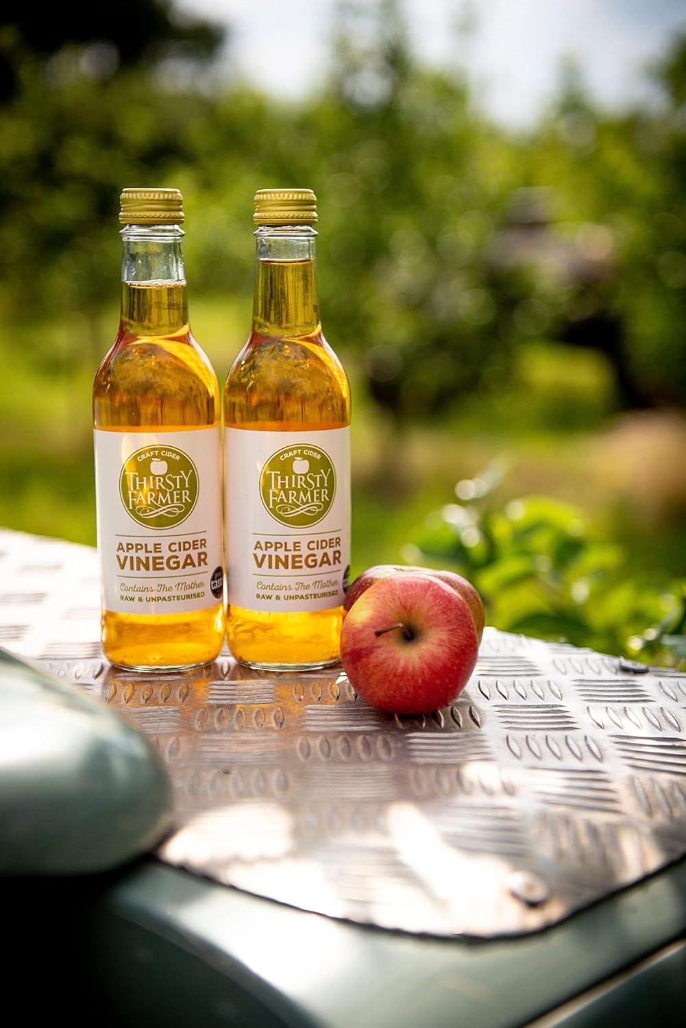 Vinagre de sidra de manzana con la madre Thirsty Farmer, crudo, sin filtrar, natural, ganador de premios británicos, paquete de 2