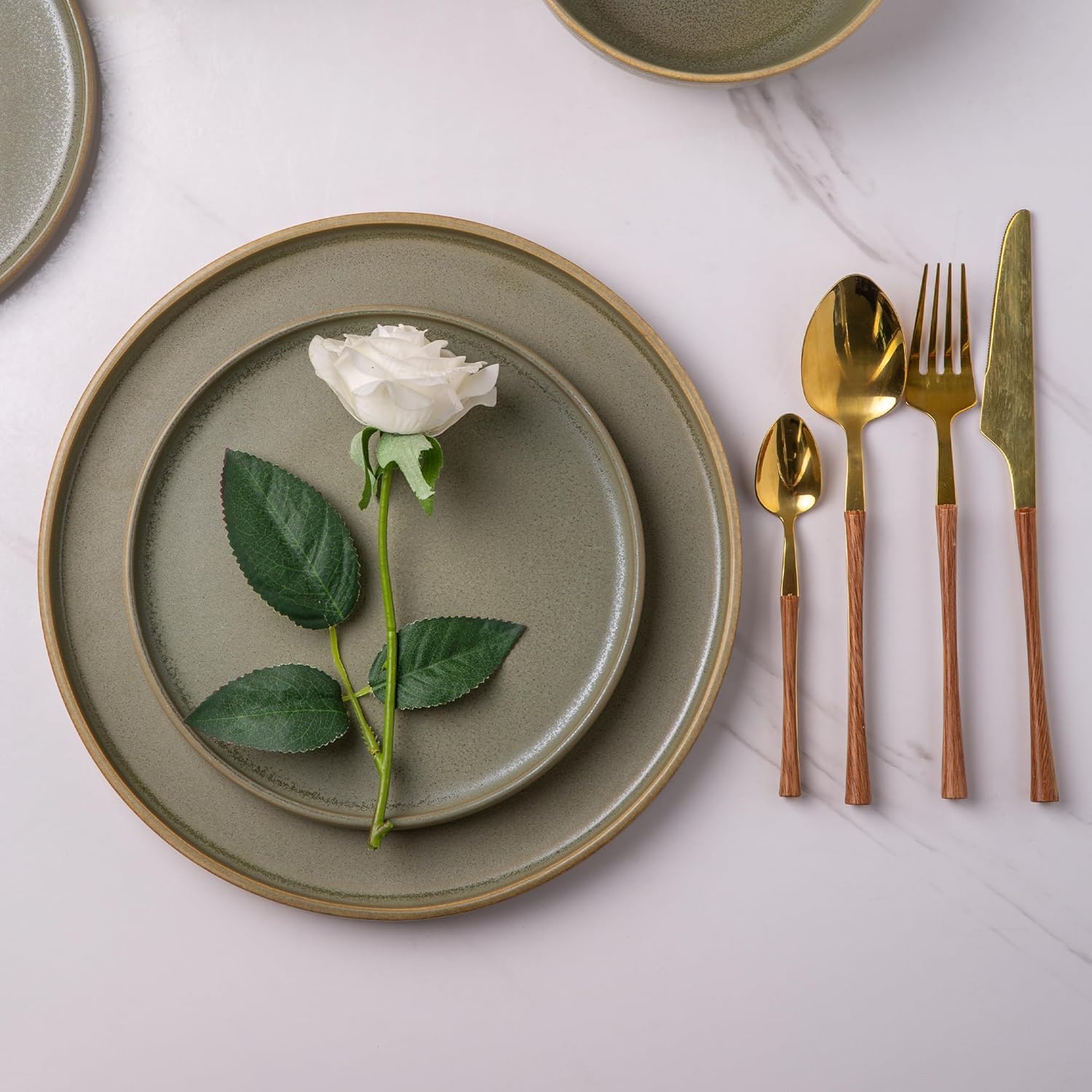 AmorArc Juego de 4 platos de cerámica para ensalada, juego de 4 platos reactivos de esmalte mate de 8.0 pulgadas, postre, ensalada, aperitivo, plato