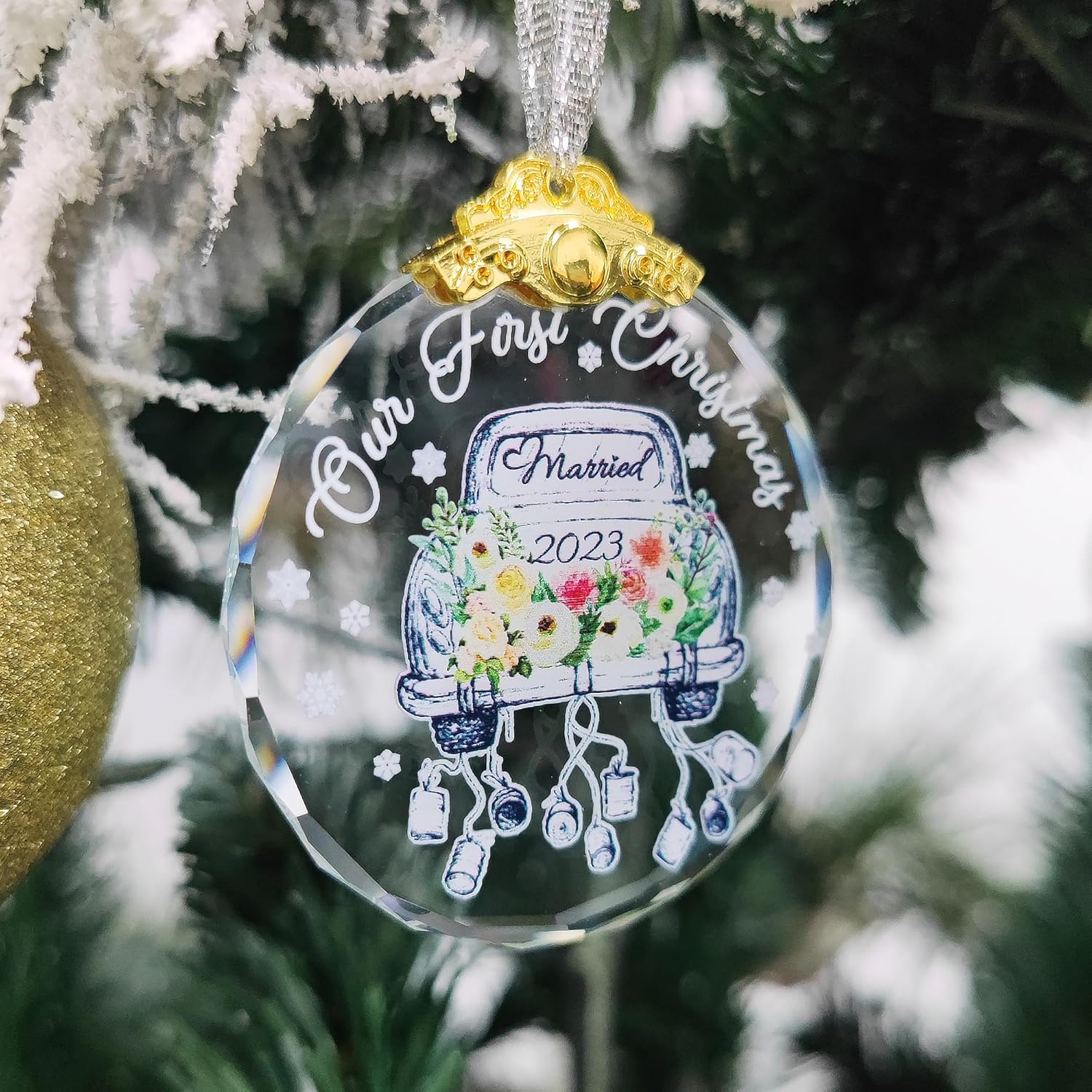 Adorno de matrimonio con texto en inglés Our First Christmas Married Ornament 2023, regalos de boda para parejas, decoraciones de despedida de