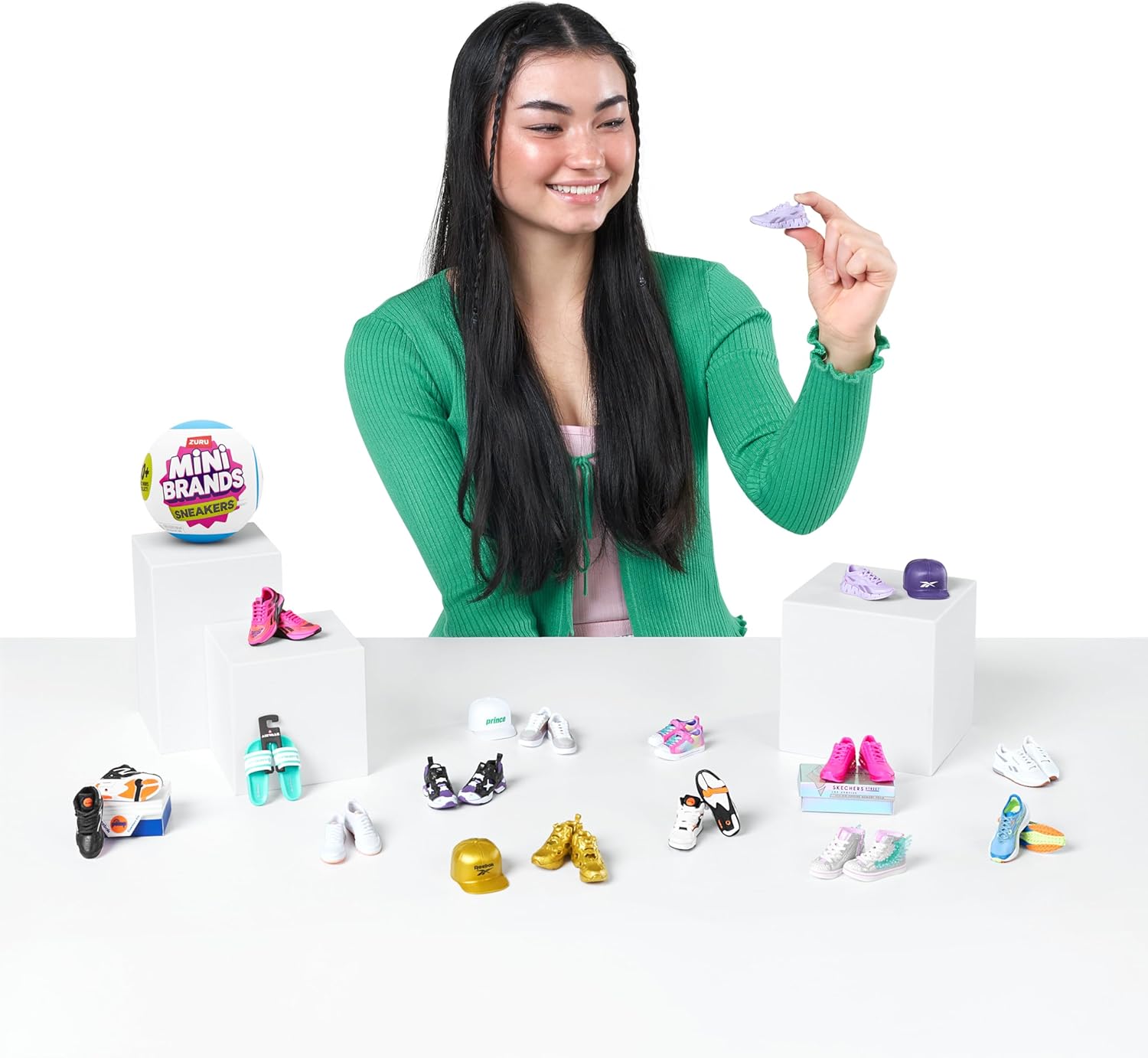 ZURU Real Miniature Sneaker Brands – Paquete de 2 cápsulas de 5 marcas misteriosas en miniatura para niñas, adolescentes, adultos y coleccionistas