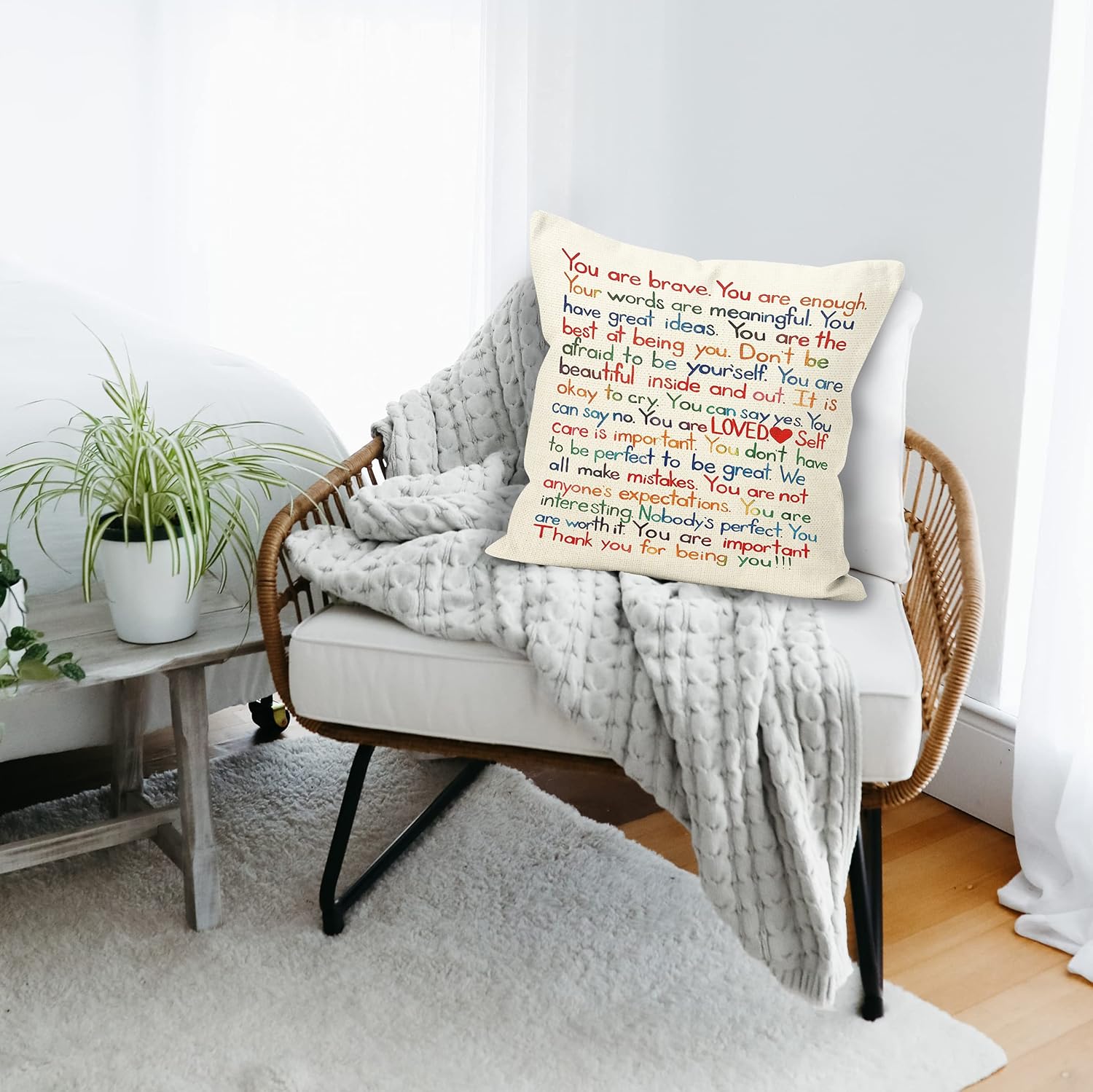 YUESHARE – Funda de almohada de lino con citas inspiradoras con texto en inglés “You Are Brave Enough Loved”, regalos motivacionales para decoración