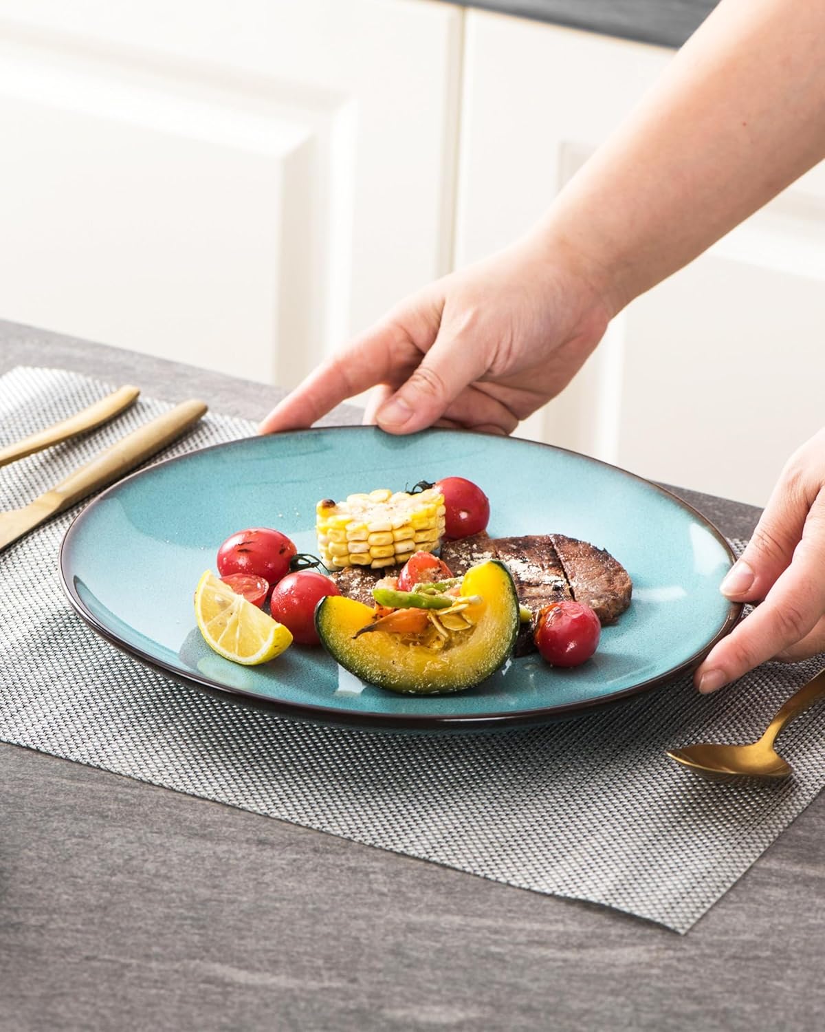 HENXFEN LEAD Juego de 4 platos llanos grandes de 10 pulgadas para carne, ensalada, pasta, vajilla de cerámica para lavavajillas, microondas, horno,