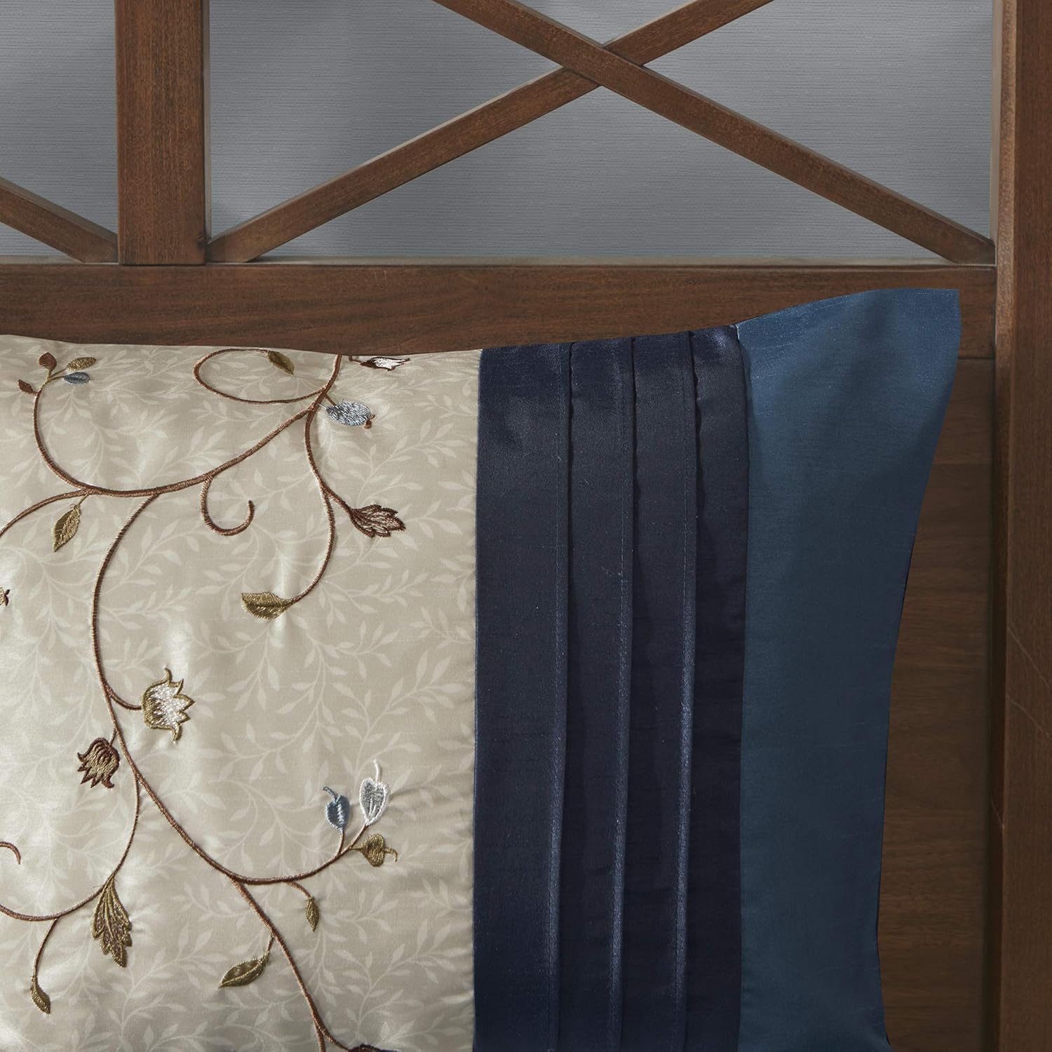 Juego Madison Park All Season, falda de cama a juego, almohadas decorativas