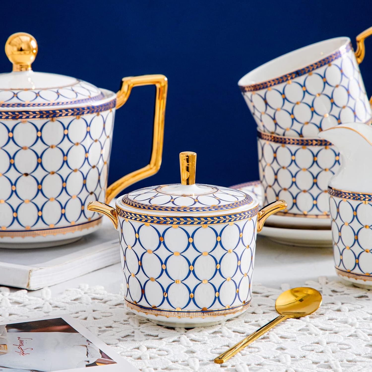 CwlwGO – Juego de servicio de té de porcelana de 15 piezas para 4, juegos de té de café de porcelana de hueso, juego de taza de té con tetera,