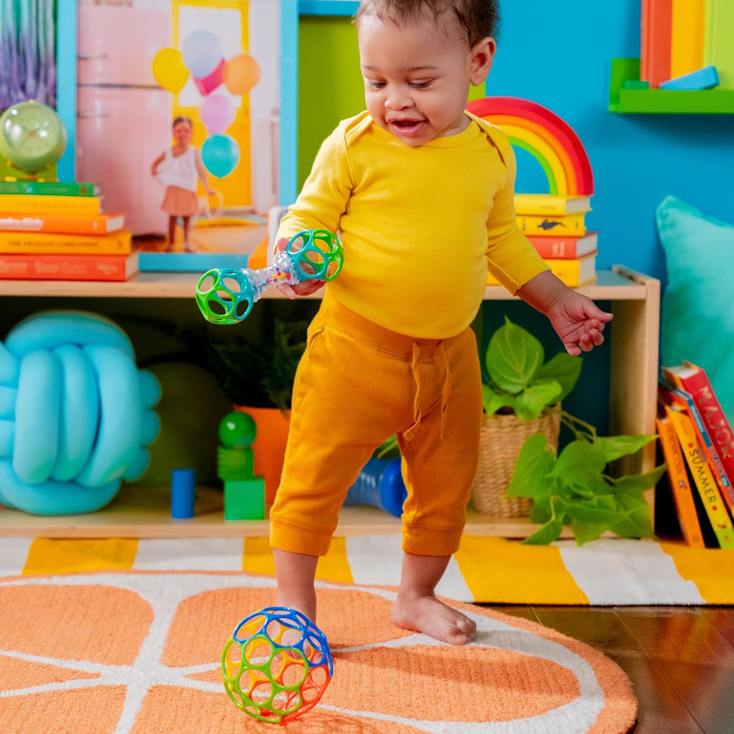 Bright Starts Easy-Grasp Oball Bundle Set de regalo – Agarra el día, juguetes de pelota y sonajero, paquete de 2, sin BPA, unisex, recién nacido +