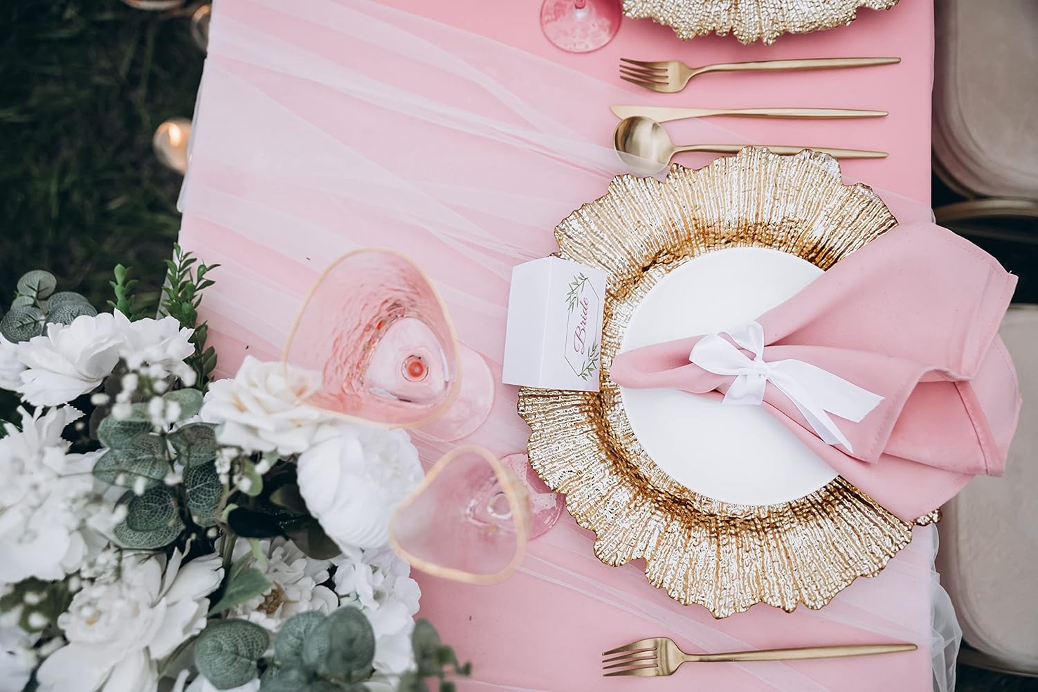 Simply Elegant Plato cargador de plástico con borde de filigrana  Placa de servicio para fiestas, cenas, bodas, quinceañeras y eventos, 13 pulgadas