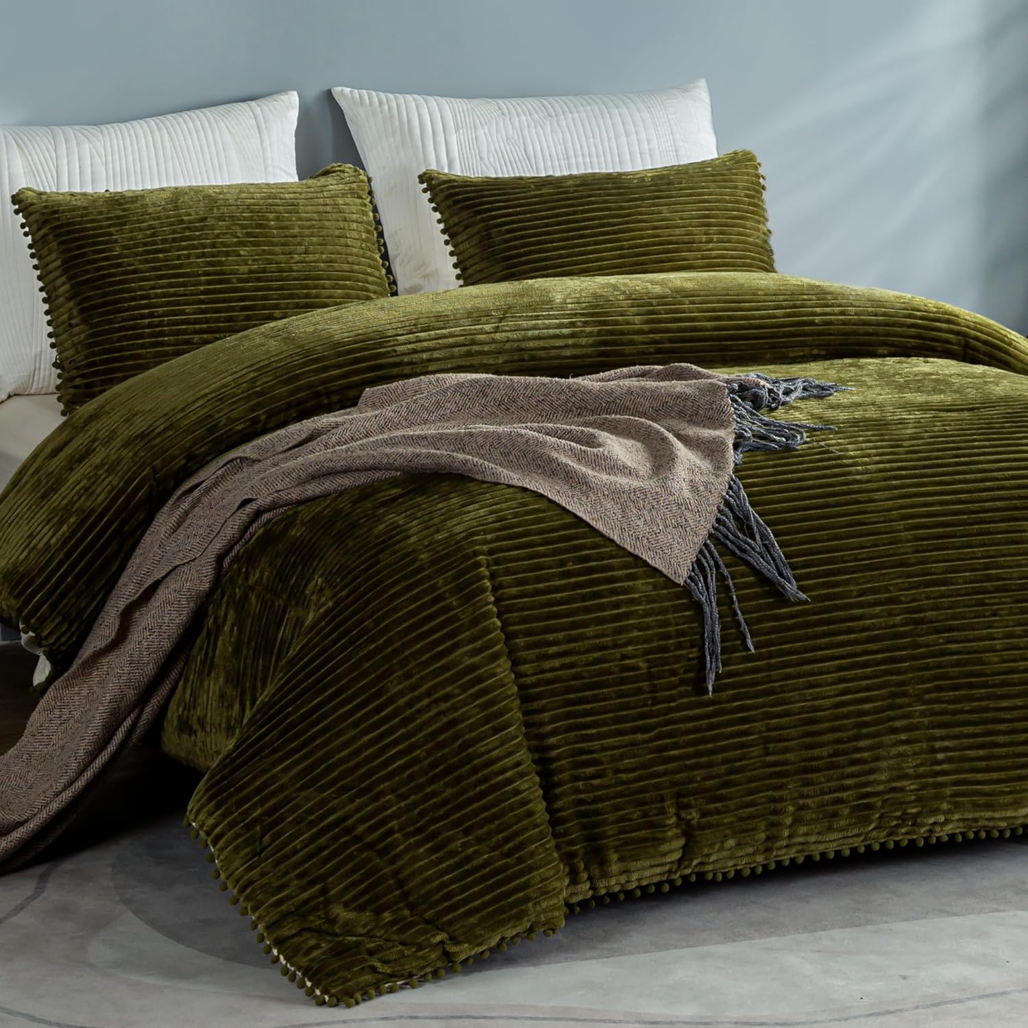 Juego de edredón de terciopelo verde oliva, edredón bohemio esponjoso de 3 piezas, reversible con flecos de pompones, juego de ropa de cama de forro